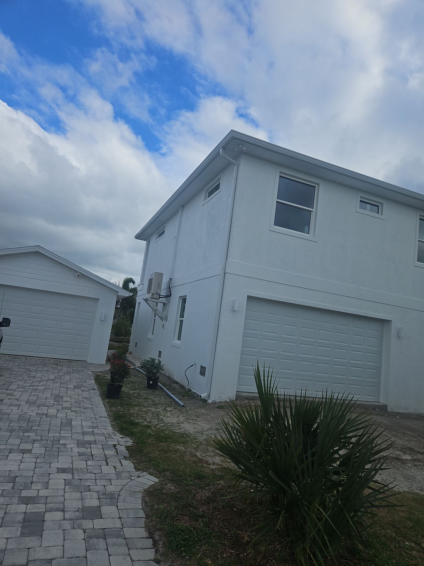 6-inch K-style Seamless Gutters and 3x4 Downspout Elbow Installation in Englewood, FL  by Gutter Professors