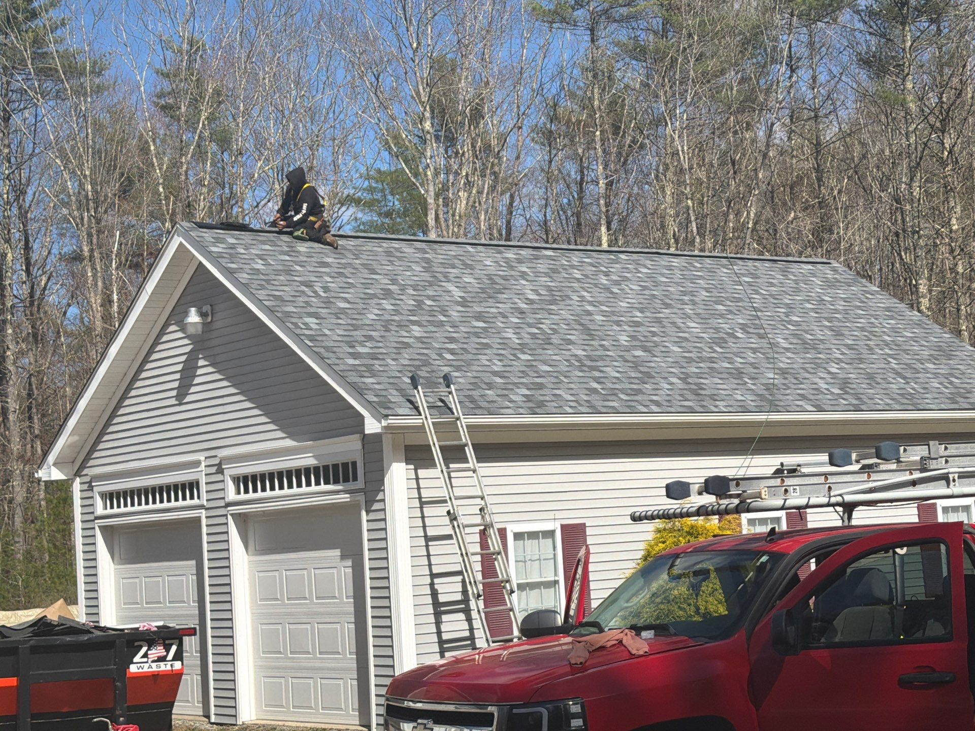 🏡 Multi-Story Roof Installation – Raymond, NH by Tall pine roofing
