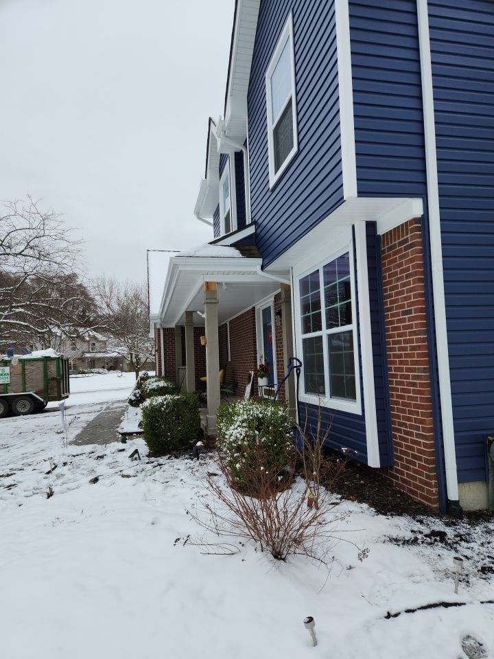 Siding Replacement using CertainTeed Restoration Classis D4 by 180 Contractors