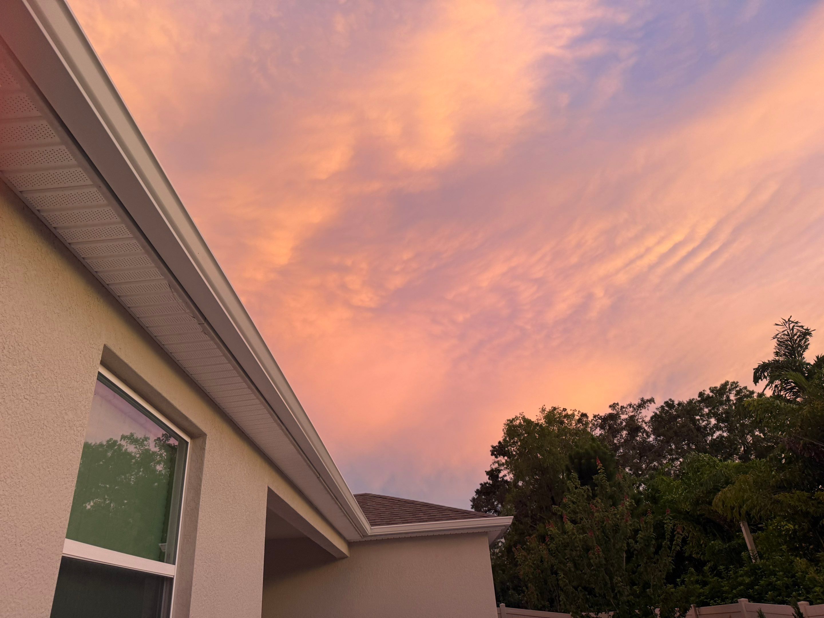 Seamless Gutters with Elegant Design in Lutz FL by Gutter Professors