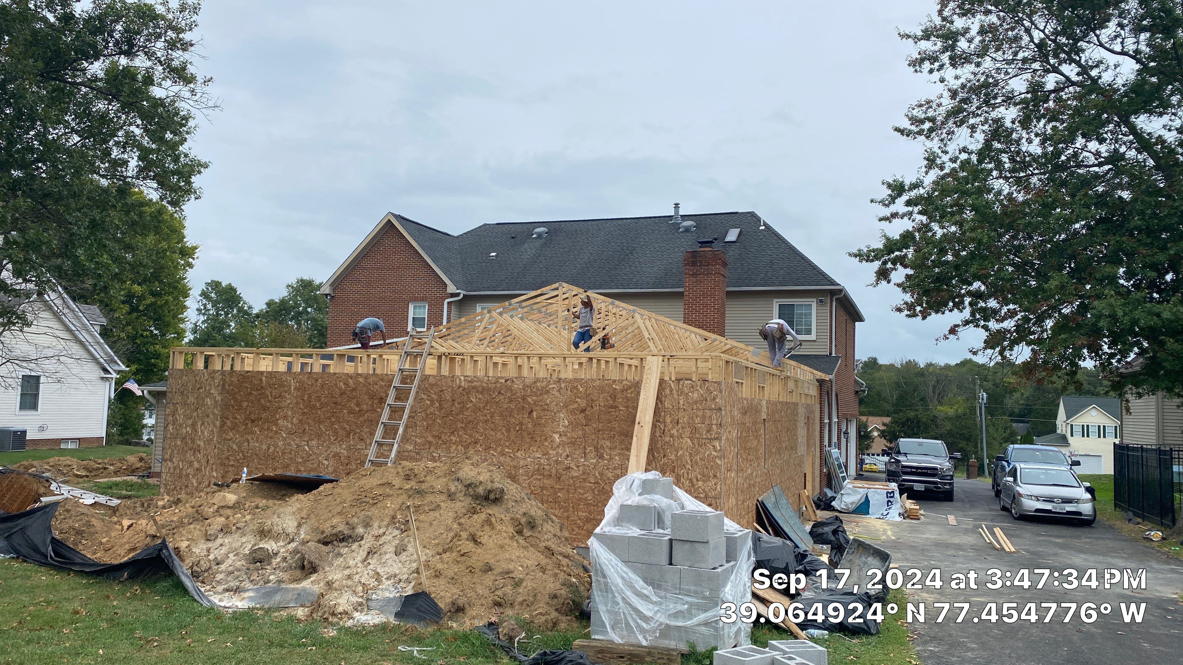 Home addition  with a bedroom ,kitchen , family room  by Jesus Master Handyman LLC 