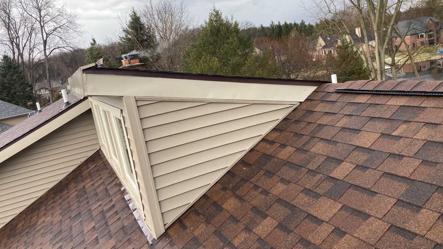 Siding Replacement using Certainteed Restoration Classic D4 by 180 Contractors