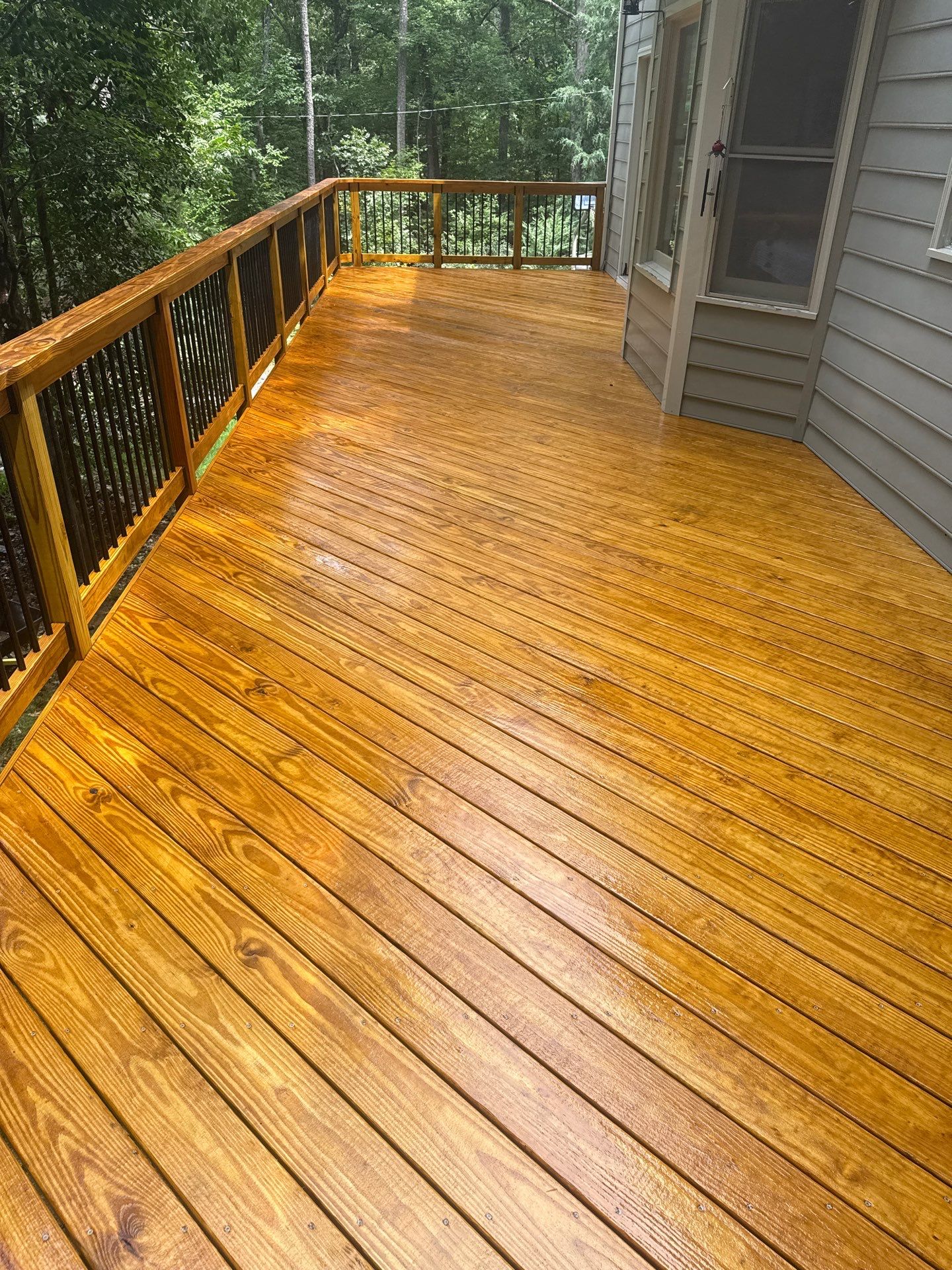 Wood Deck using Wood Sealant by DuraSeal