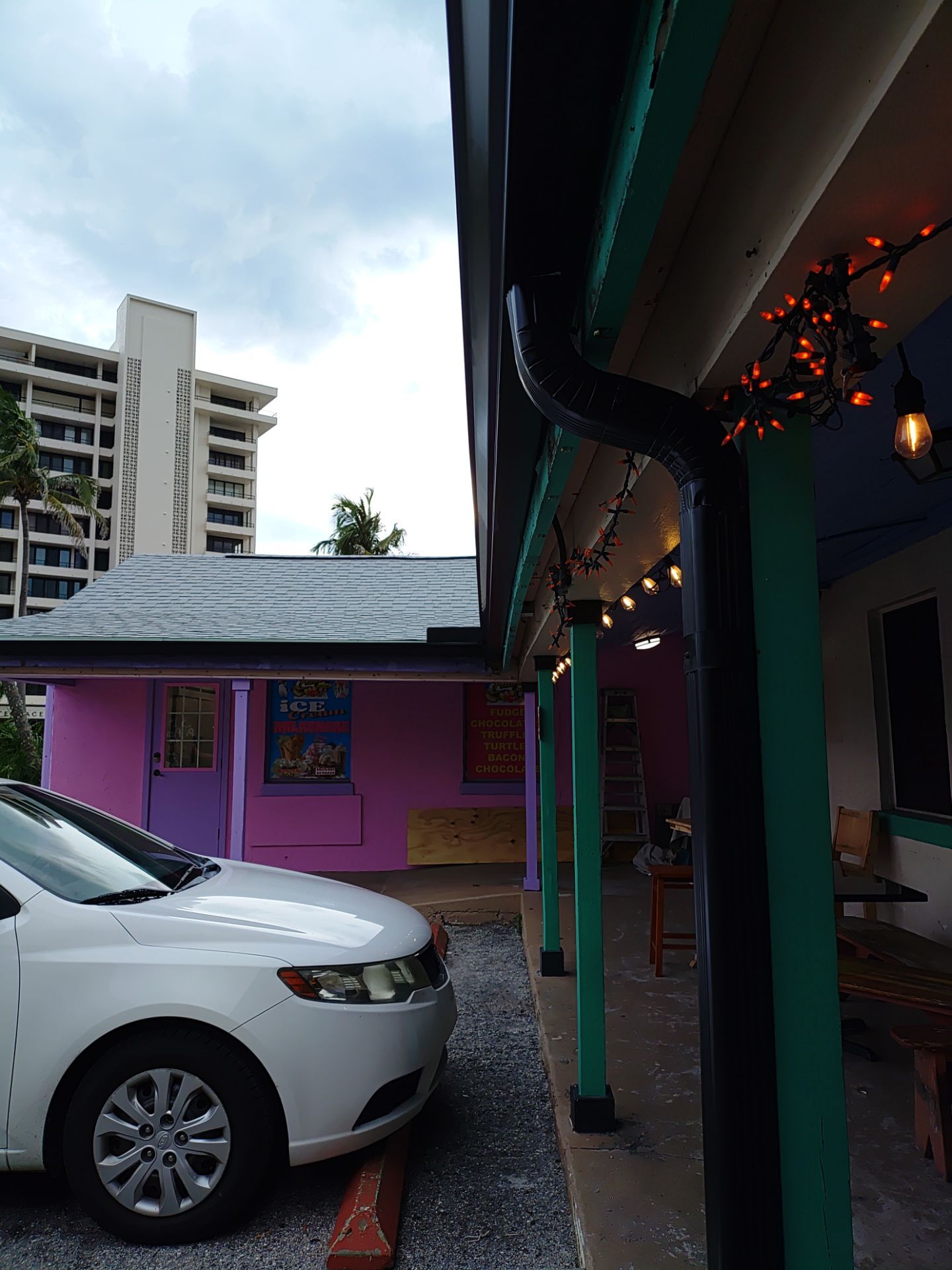 Commercial Replace Gutter in Siesta Key FL by Gutter Professors