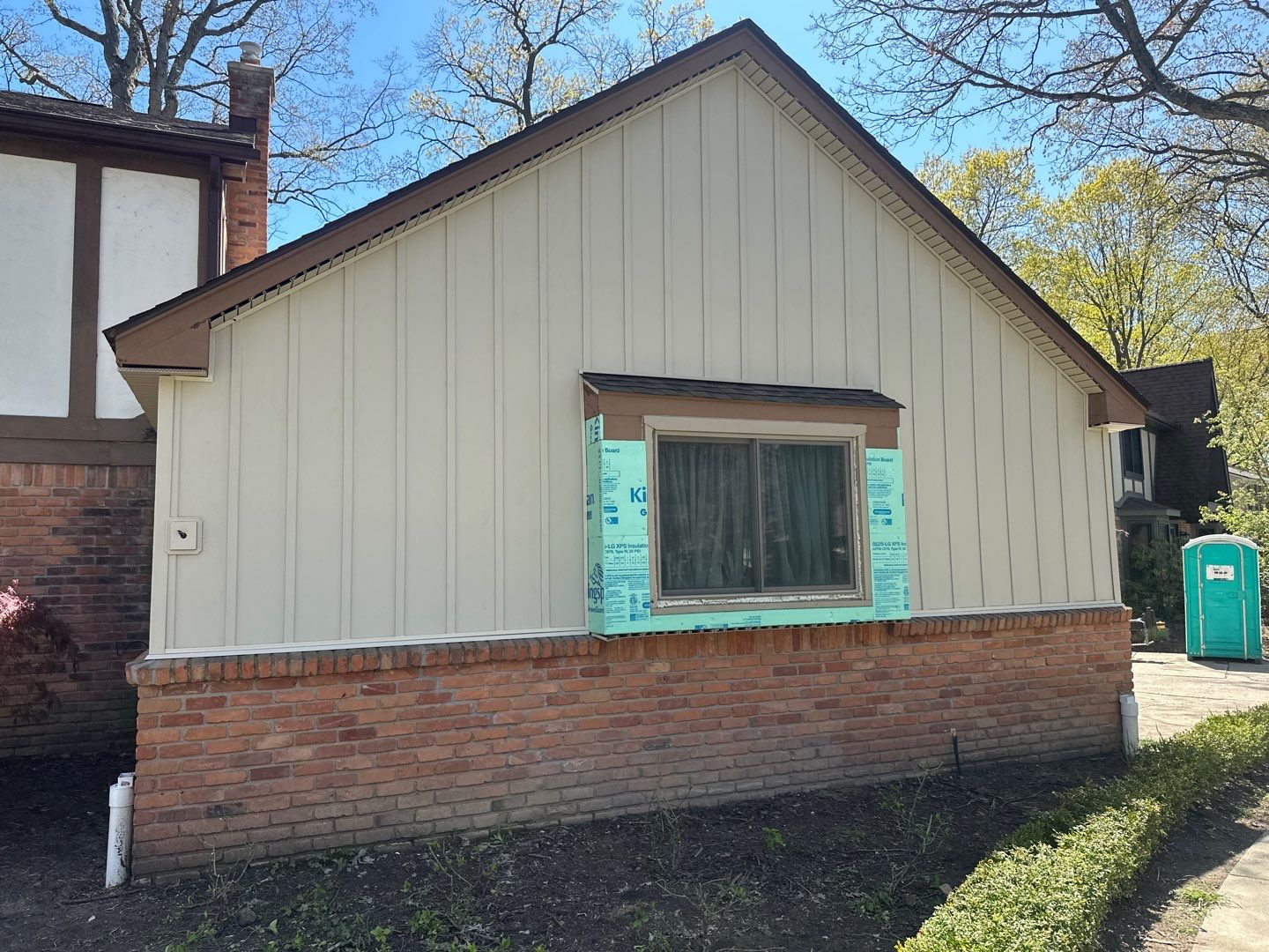Siding Installation using Alside Monterey Sand by 180 Contractors