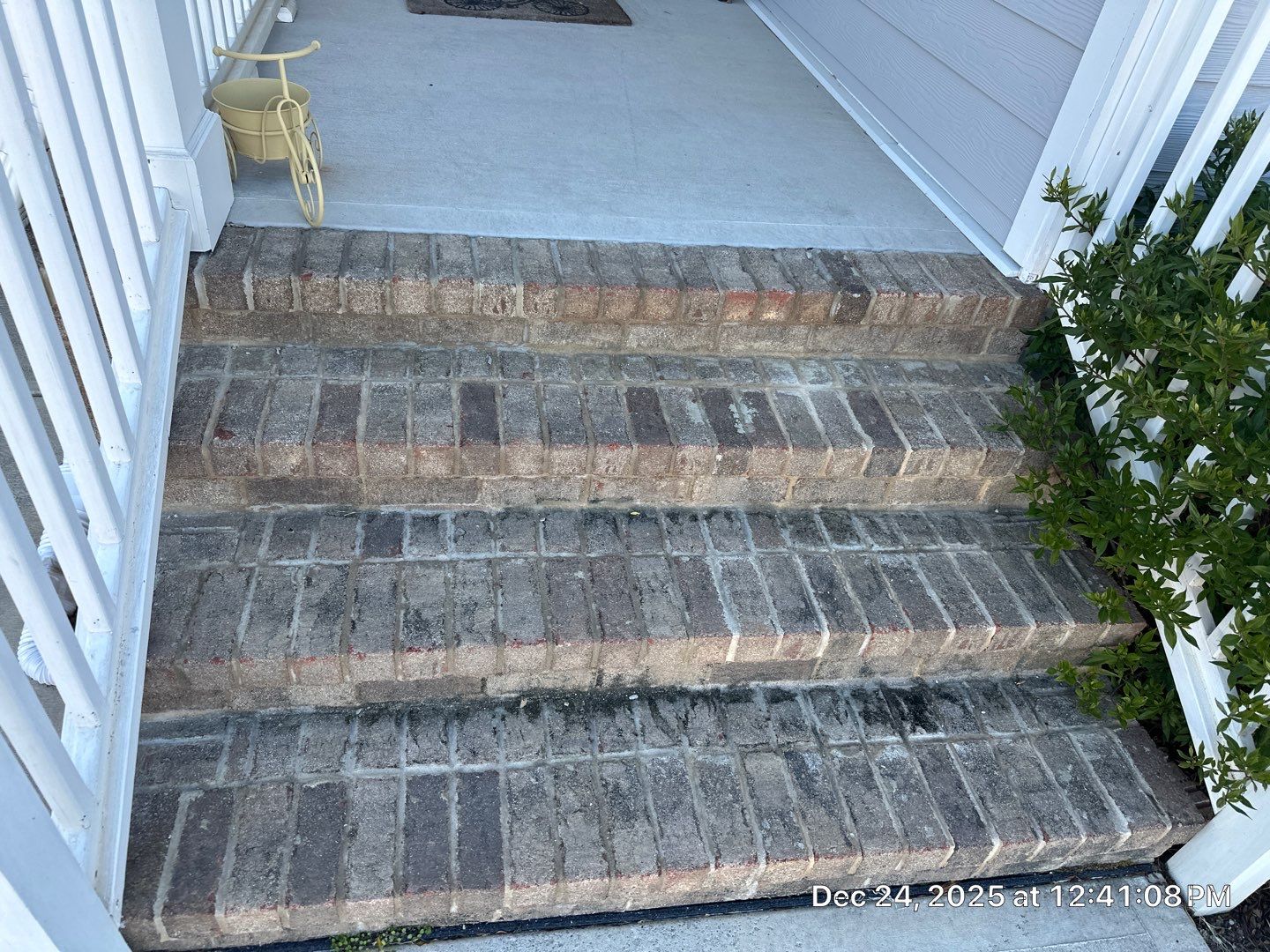 Concrete Driveway using Concrete Sealant by DuraSeal