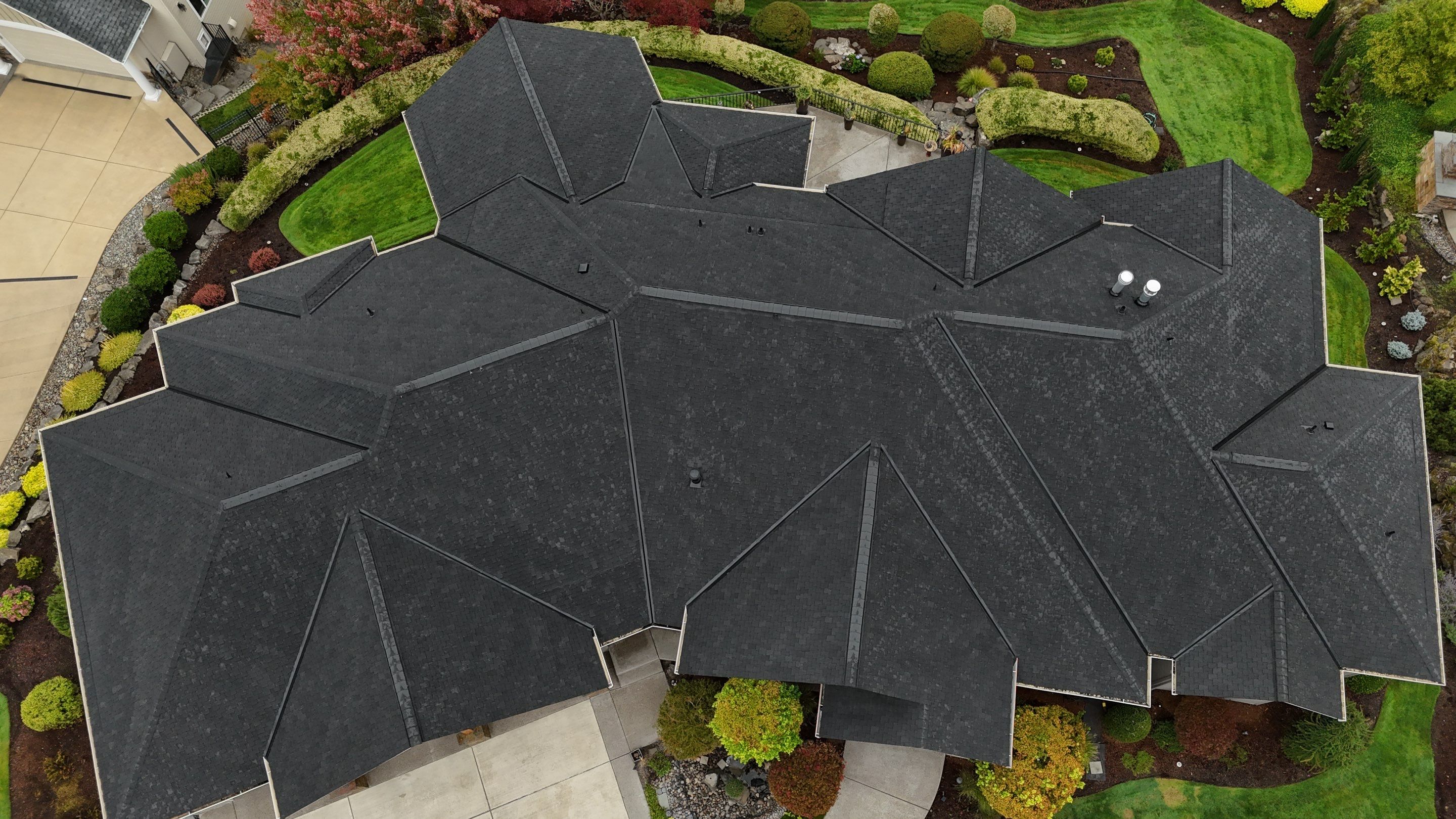 Carbon Presidential Woodcrest | Roof Replacement in Vancouver, WA 98685 by Valiant Roofing, LLC