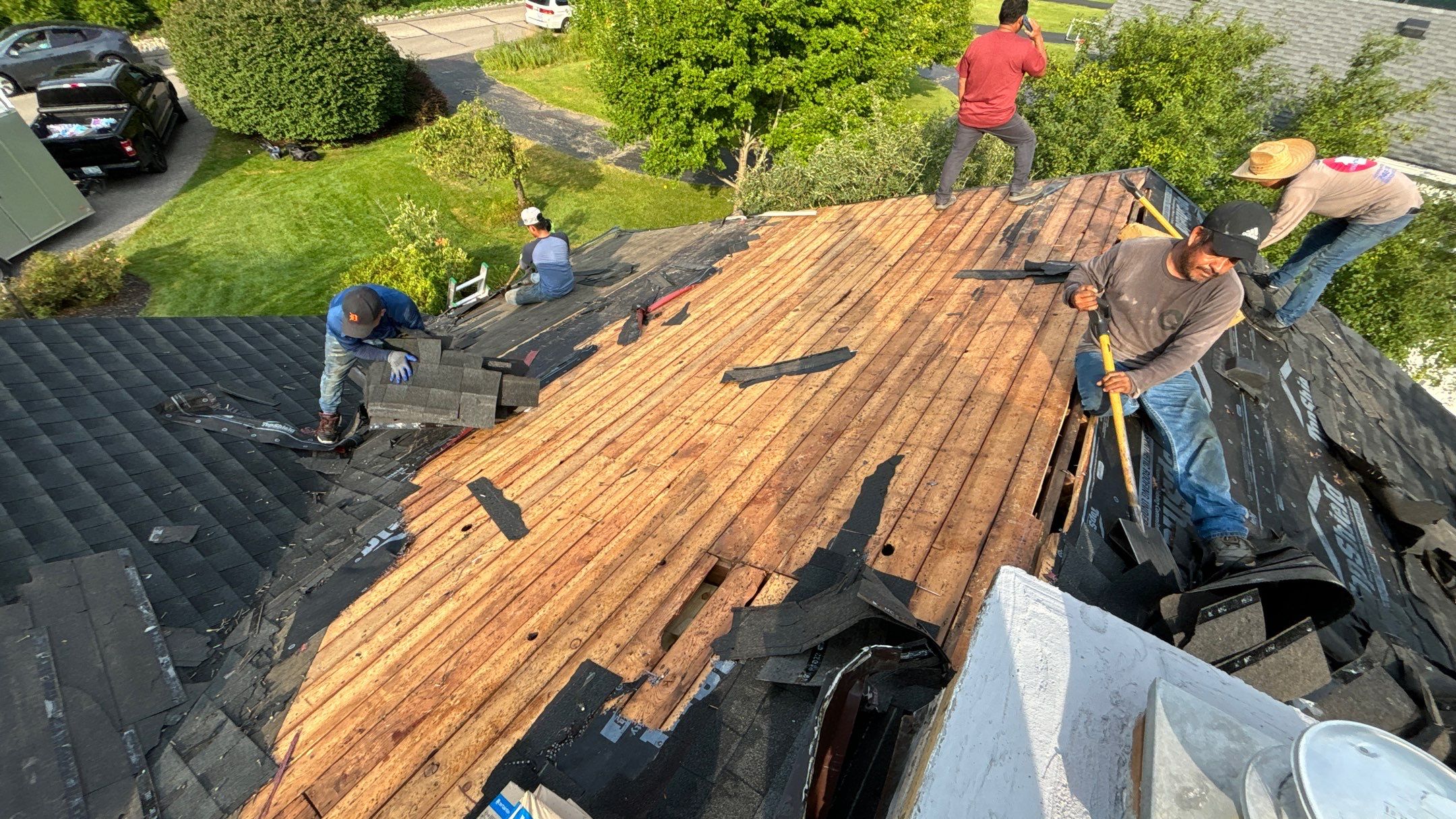 Roof Replacement using CertainTeed Landmark by 180 Contractors