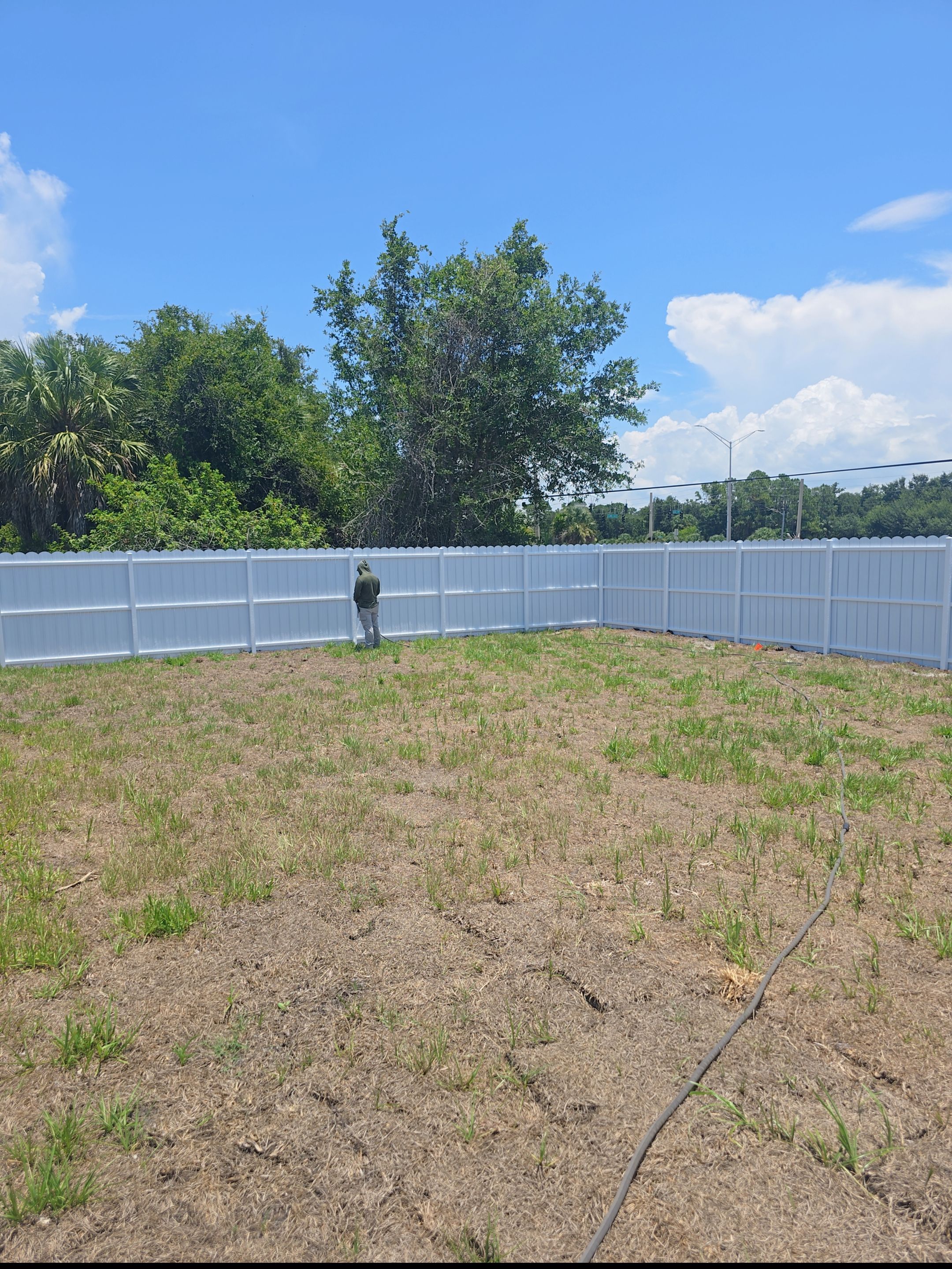 Port Charlotte Residential White Vinyl and Metal Privacy Fence by True Fence LLC
