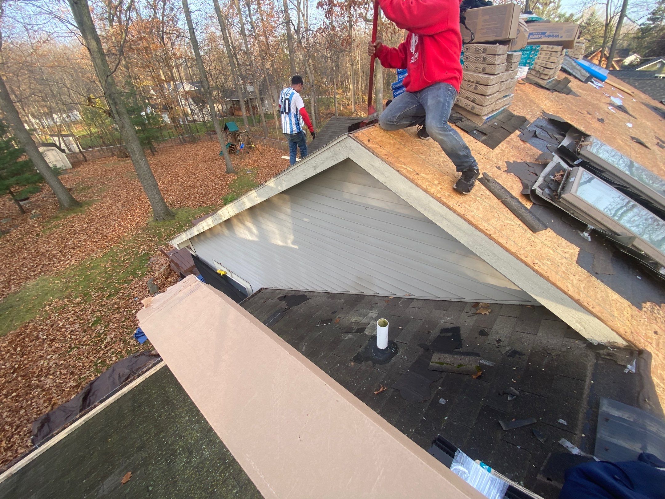 Roof Replacement using CertainTeed Landmark by 180 Contractors