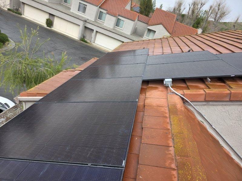 13-Panel Solar Array and Tesla Powerwall 3 Installation in Westlake Village by AWS Solar