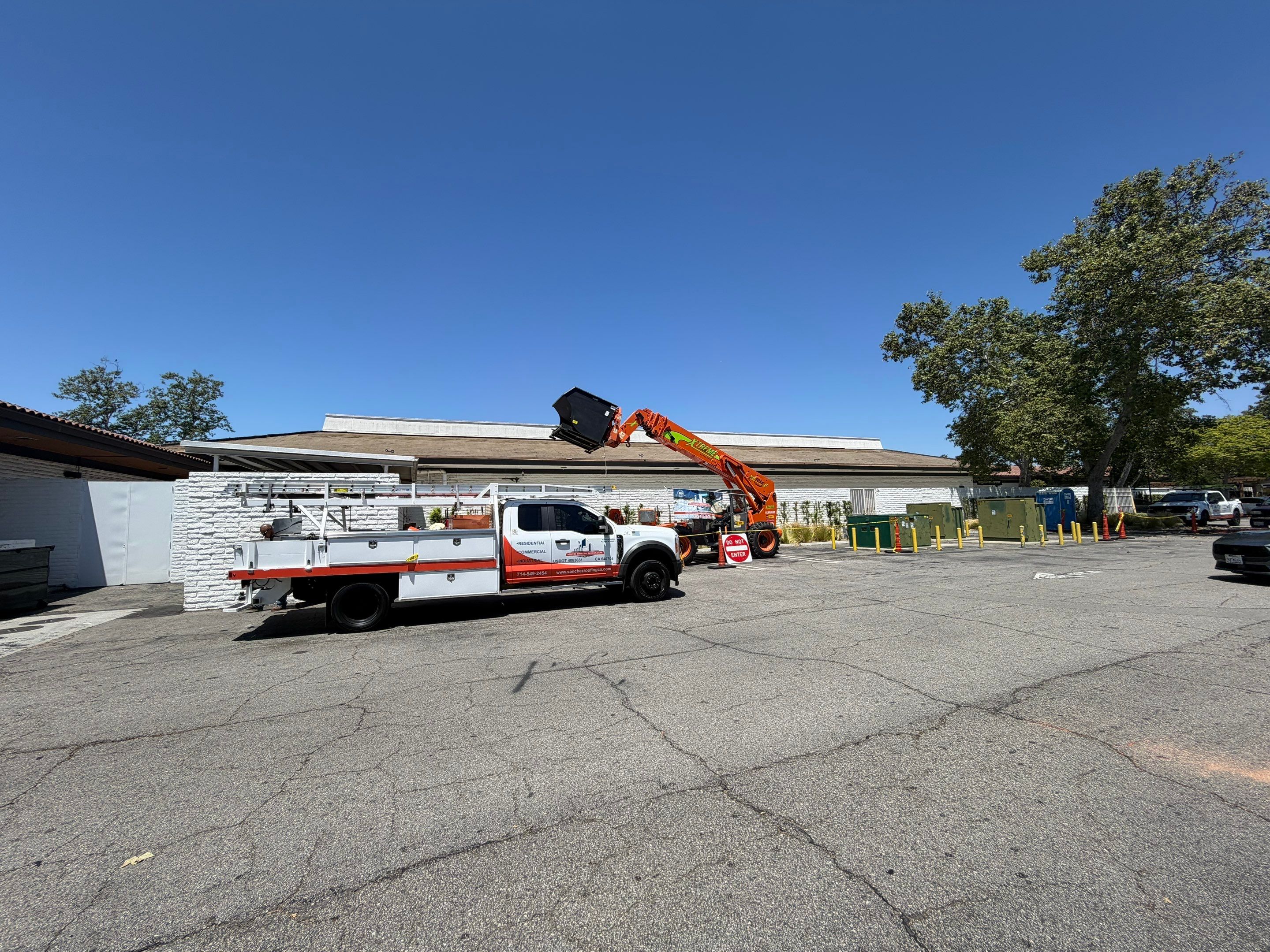 Regency Westlake Shopping Center  by Sanchez Single Ply Roofing