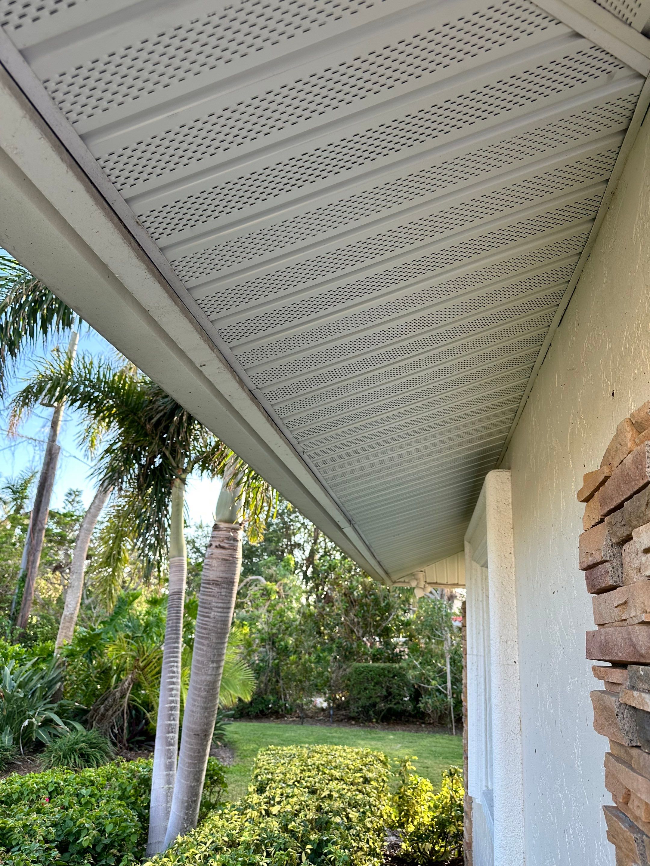 Soffit and Fascia Installation in Sarasota FL by Gutter Professors