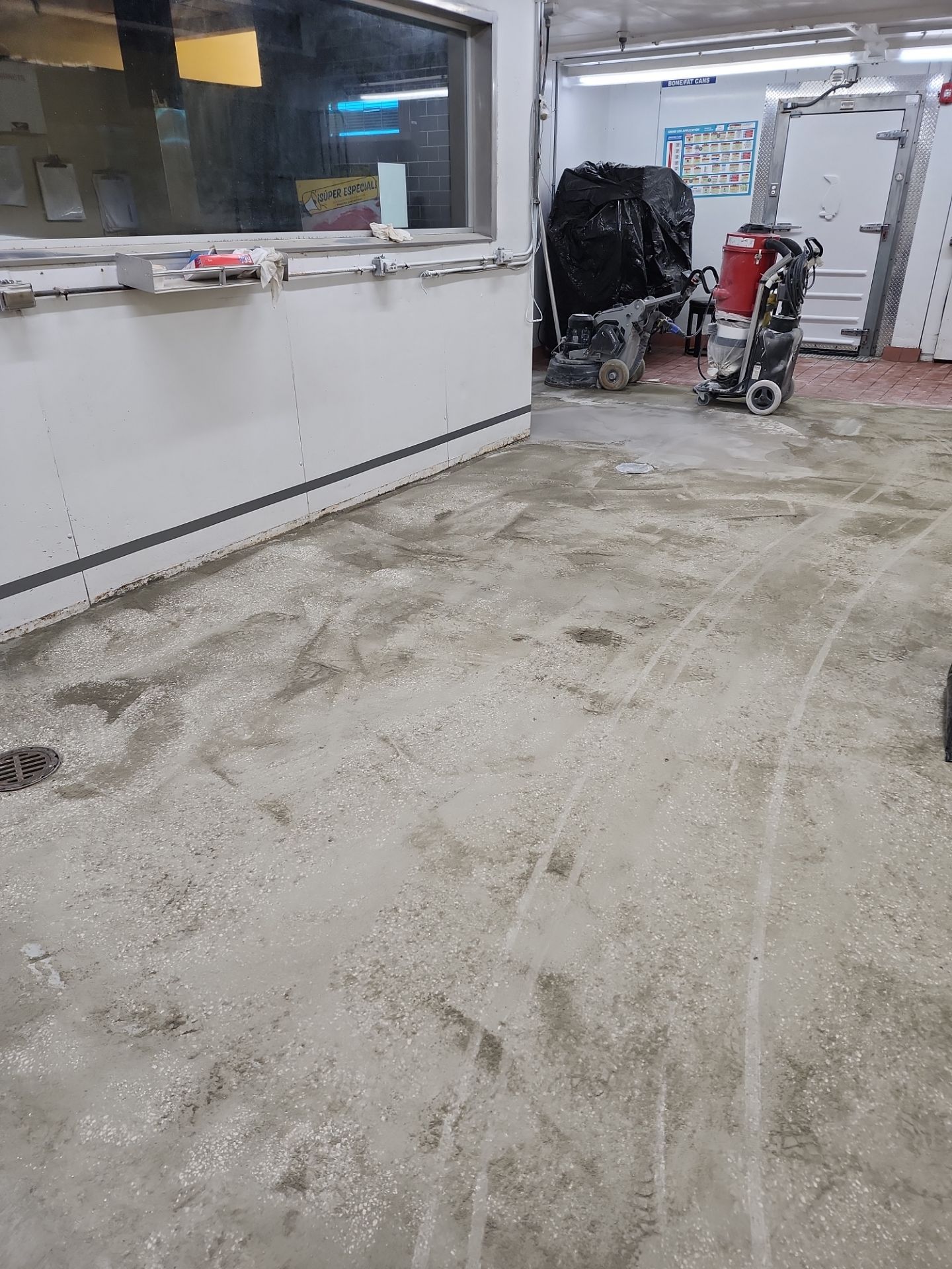 Fresco y Más Meat Processing Room Makeover by Seamless Surfaces