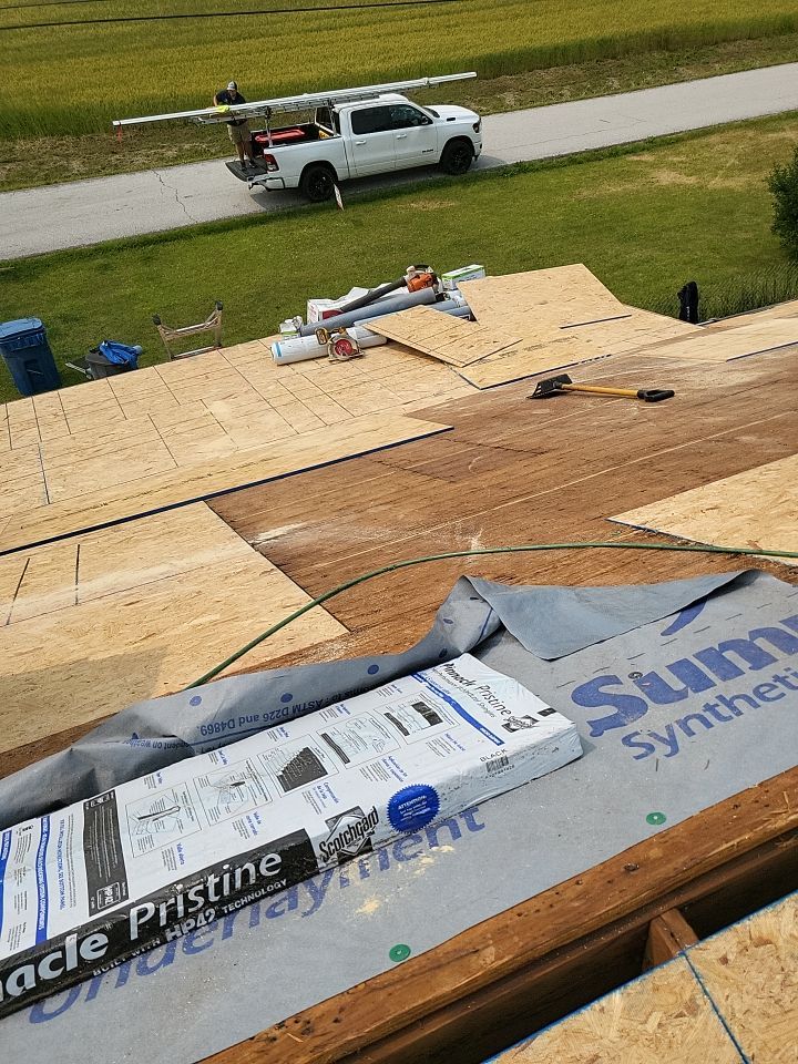 ATLAS PINNACLE HP W/SCOTCHGARD COLOR: BLACK SHADOW by Eagle Eye Roofing