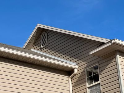 Magna | Precision Vinyl Siding Repair | Pebblestone Clay