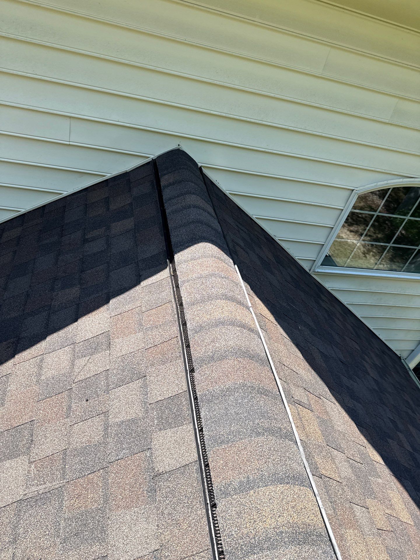 Fairfax station: Residential Roof with CertainTeed Landmark Pro in Max Def Shenandoah  by RM Banning, Inc.