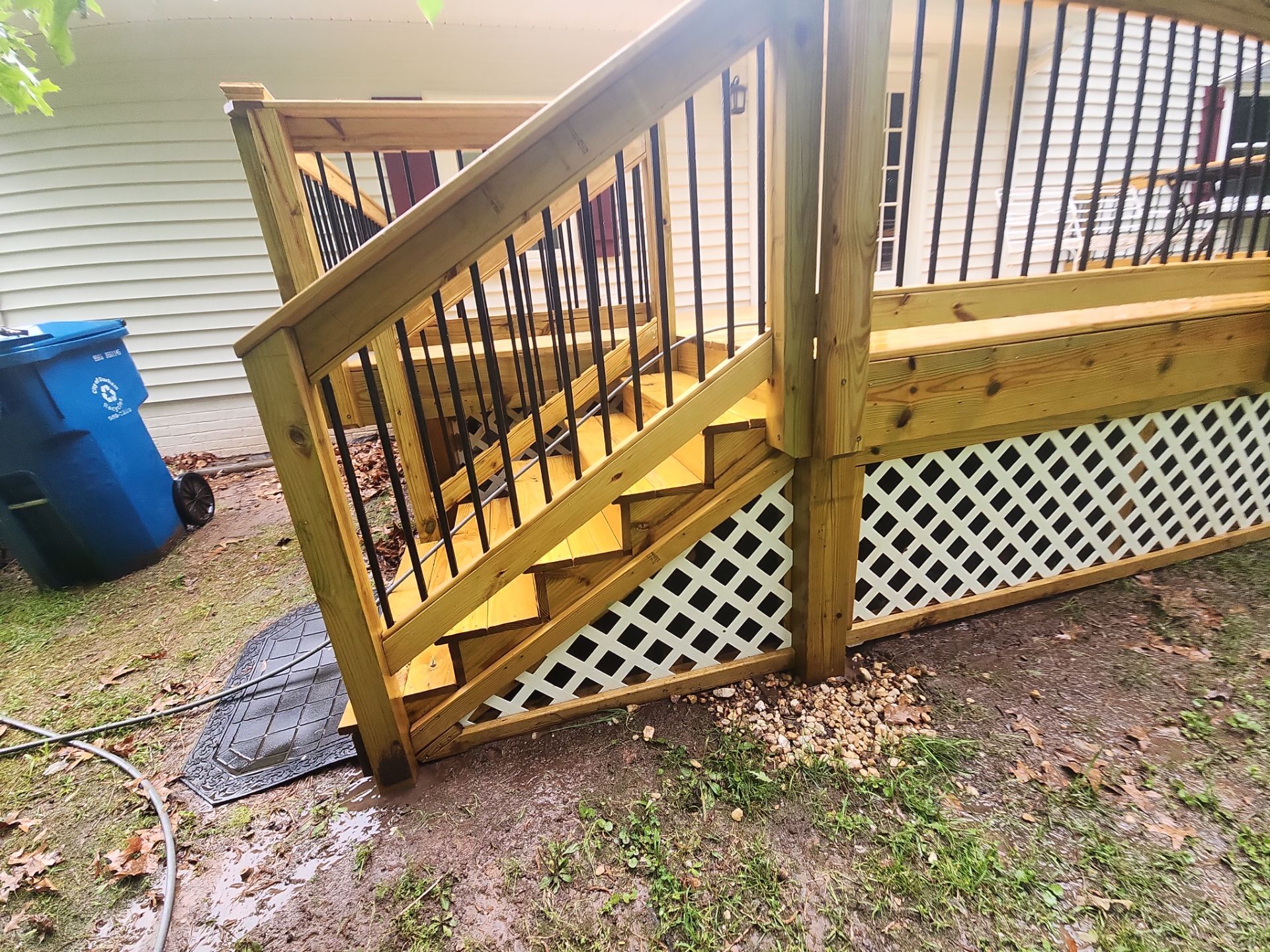 Wood Deck using Wood Sealant by DuraSeal