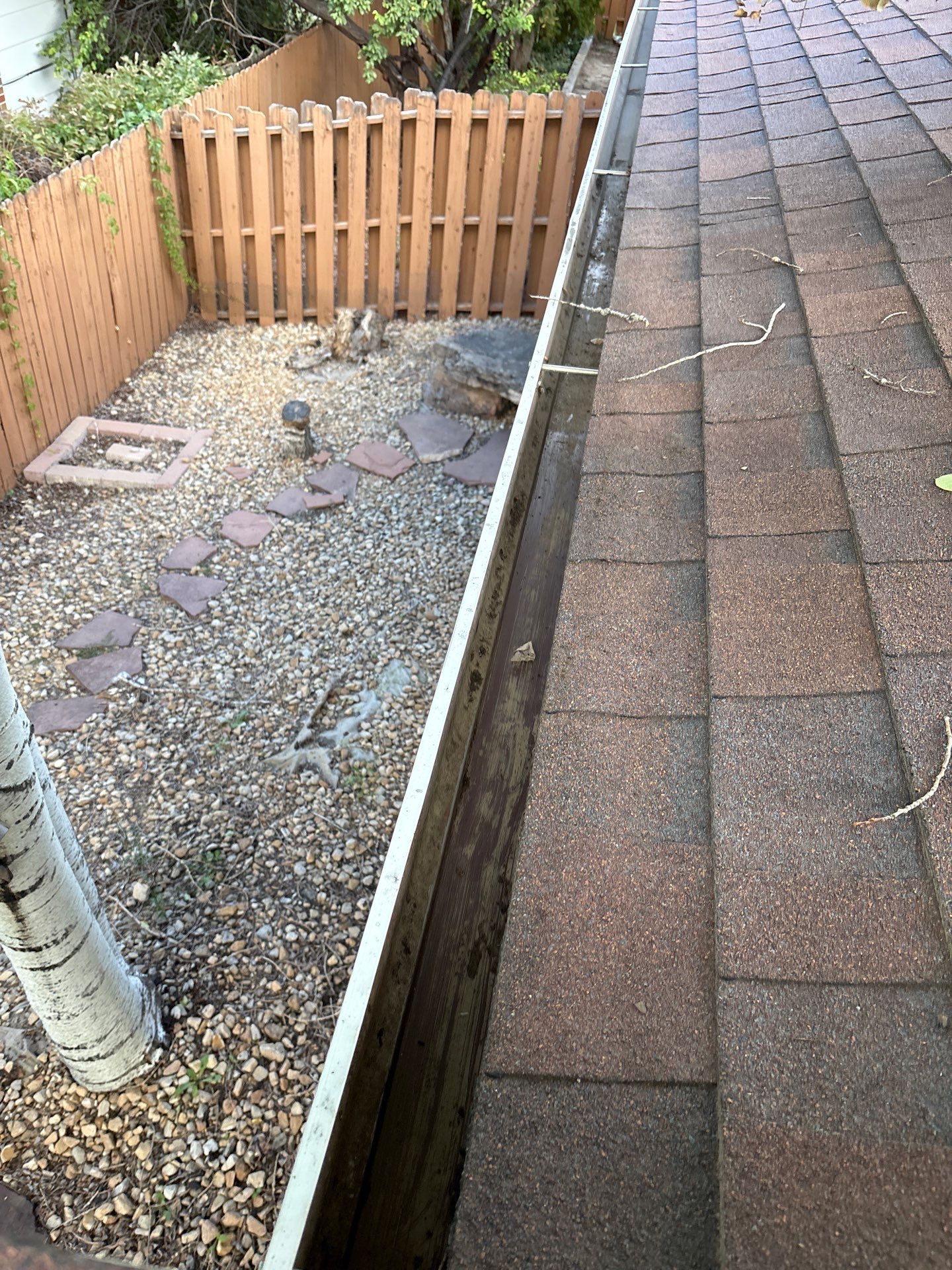 Commercial gutter cleaning Pueblo after photo with clean gutters