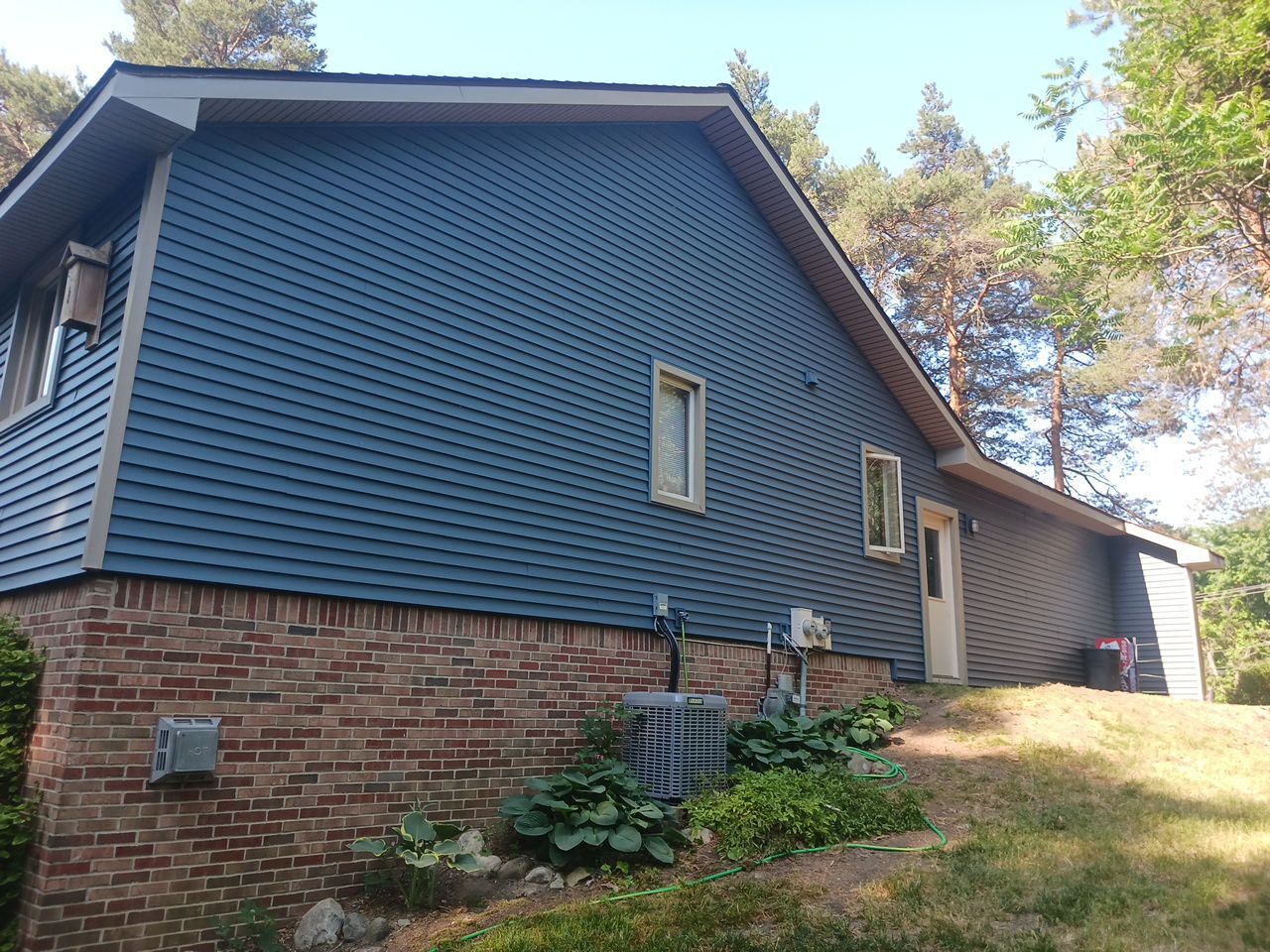 Siding Replacement using CertainTeed Restoration Classis D4 by 180 Contractors