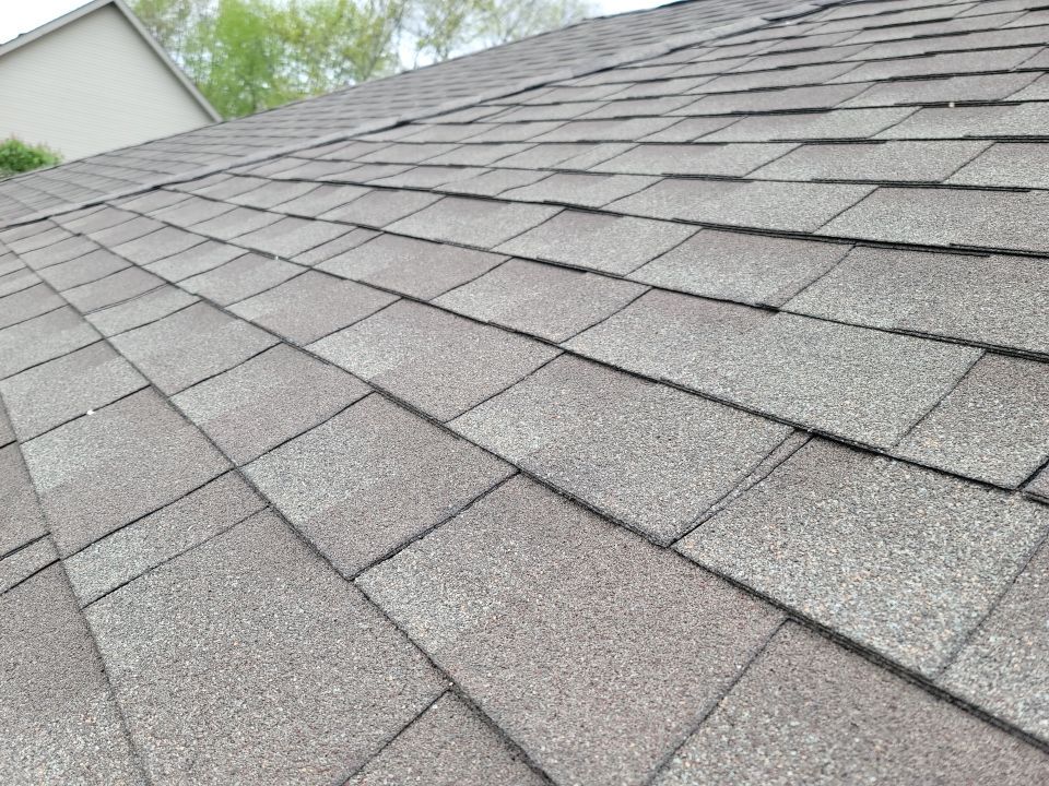 Brand: Atlas Pinnacle Color: Pristine Scotchgard Weathered Shadow Drip: Musket Brown by Eagle Eye Roofing