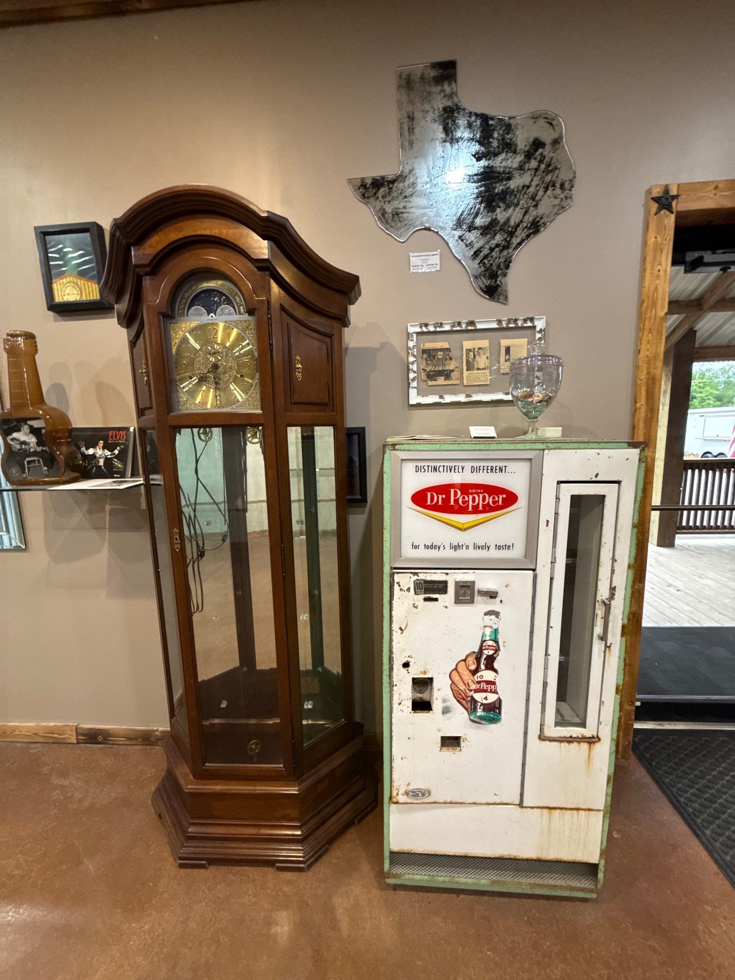 Come See Our SHOWROOM by Richardson Glass & Mirror