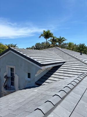 Westlake Saxony 900 Slate Tile Dark Charcoal