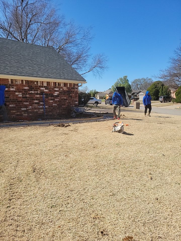 Concrete sidewalk using Concrete by Clays Services Inc