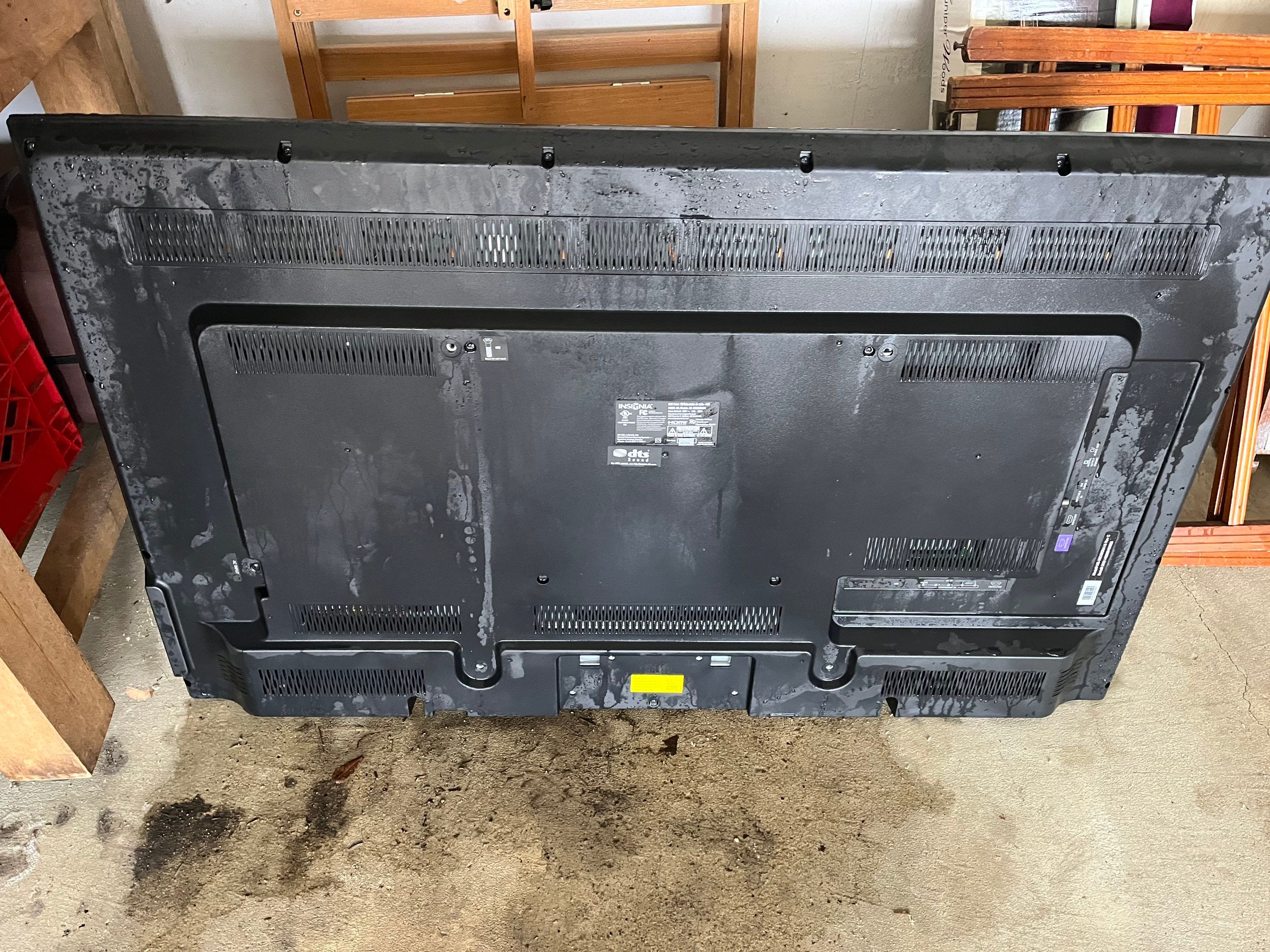 Basement Pipe Burst Emergency Mitigation Demo and Dry Down using Dehumidifiers and Air Movers by Absolute Roofing and Construction