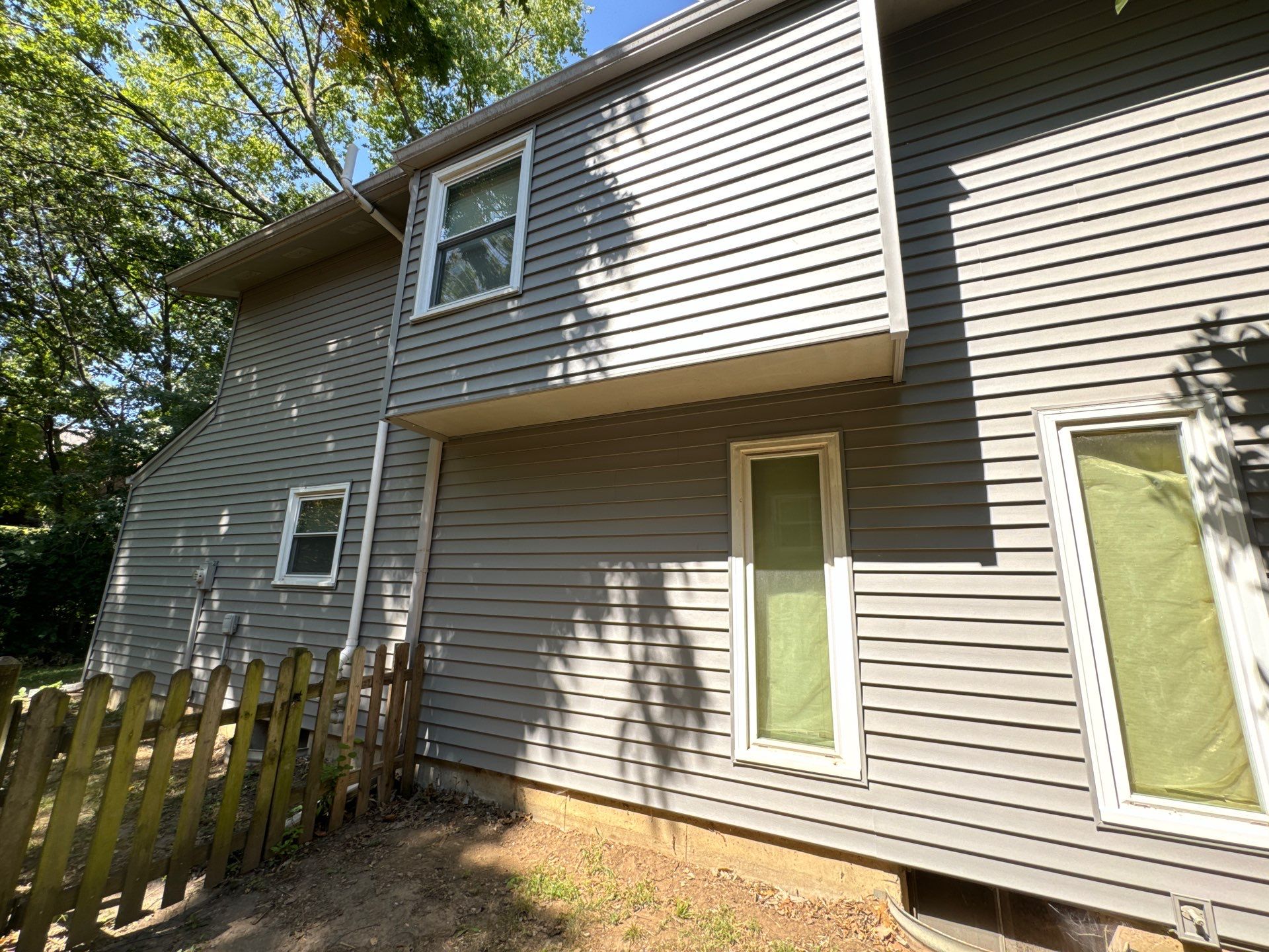BYE BYE Wood Shakes by EEC Windows, Siding & Roofing
