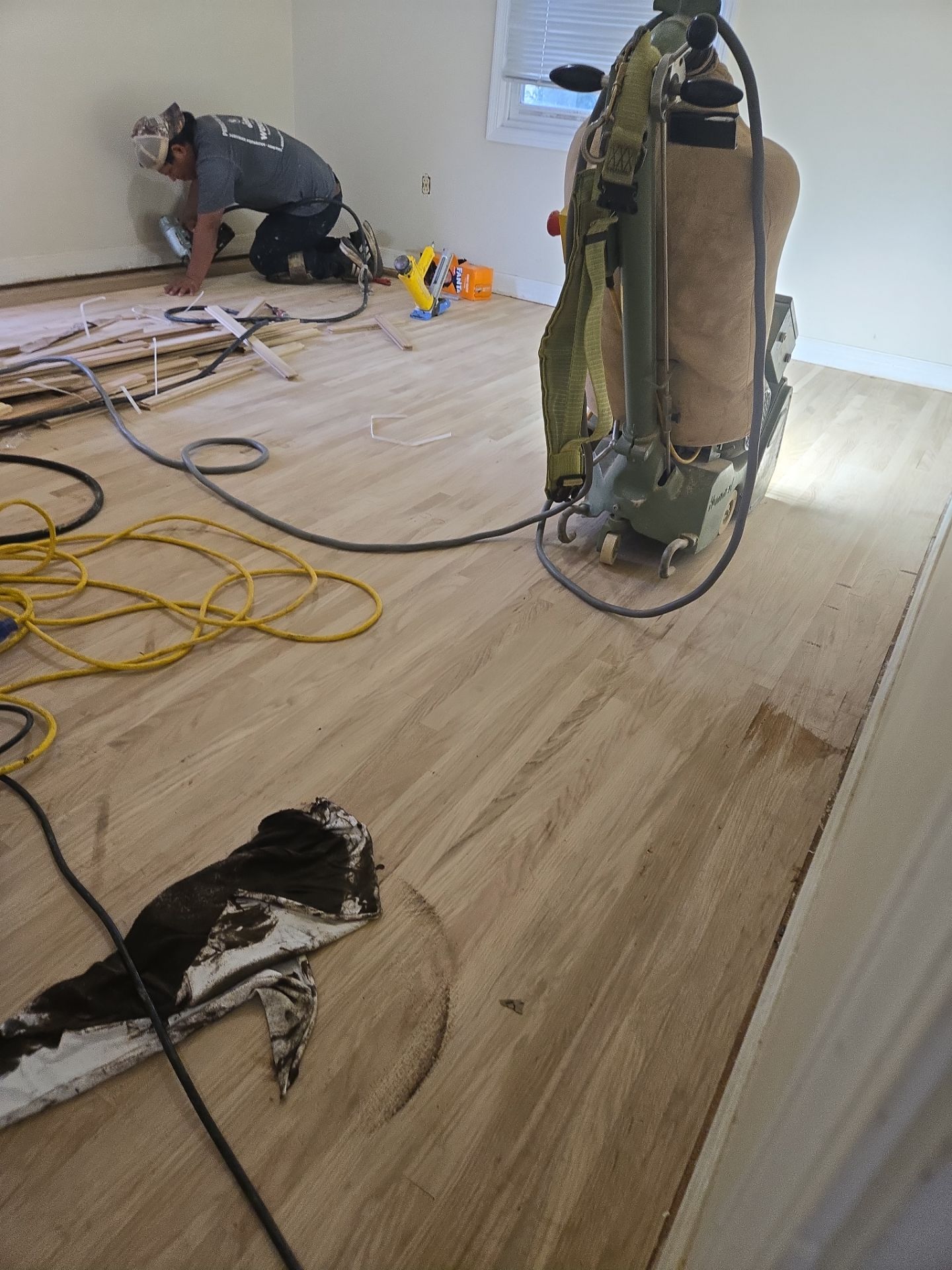 Under Carpet Reveal  by Footprints Floors of Nashville