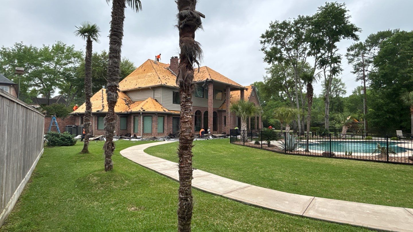 Roof Replacement Houston by Roof Repair Company