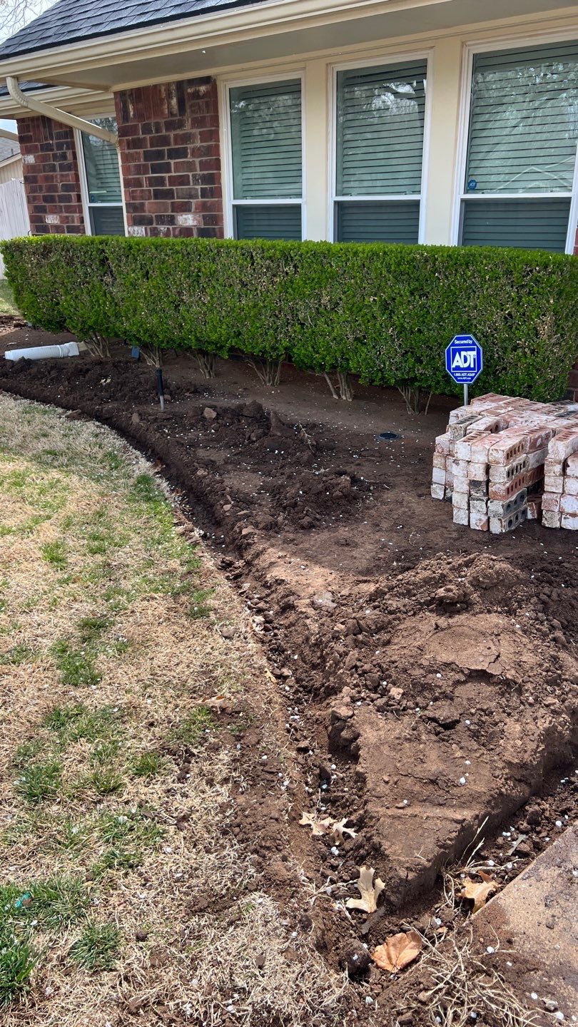 Concrete sidewalk using Concrete by Clays Services Inc