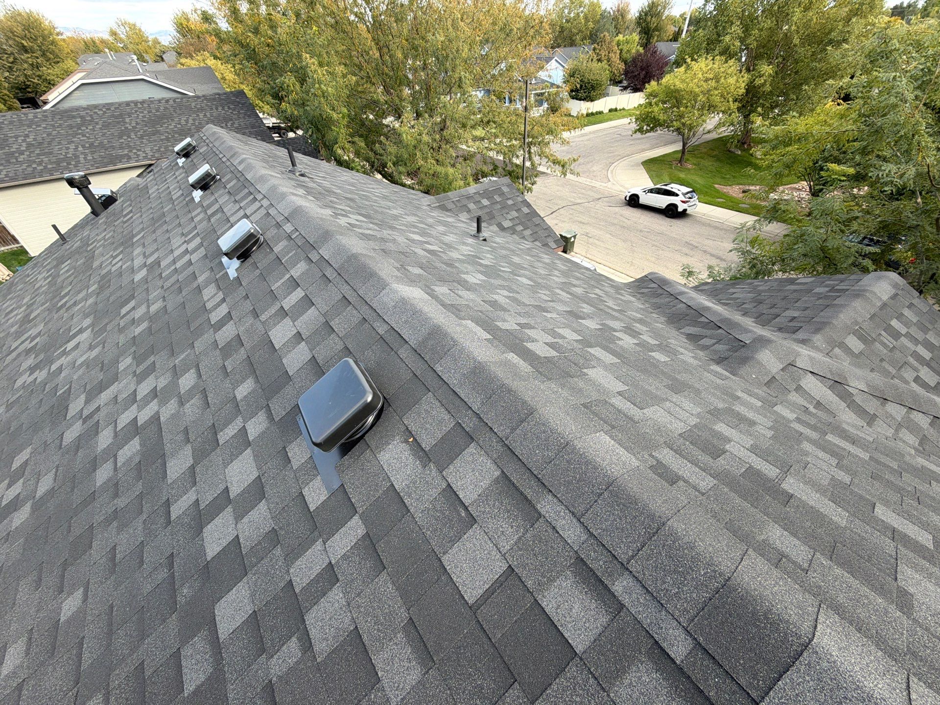 Residential Roof Replacement in Meridian Featuring Charcoal Architectural Shingles by Olive Roofing