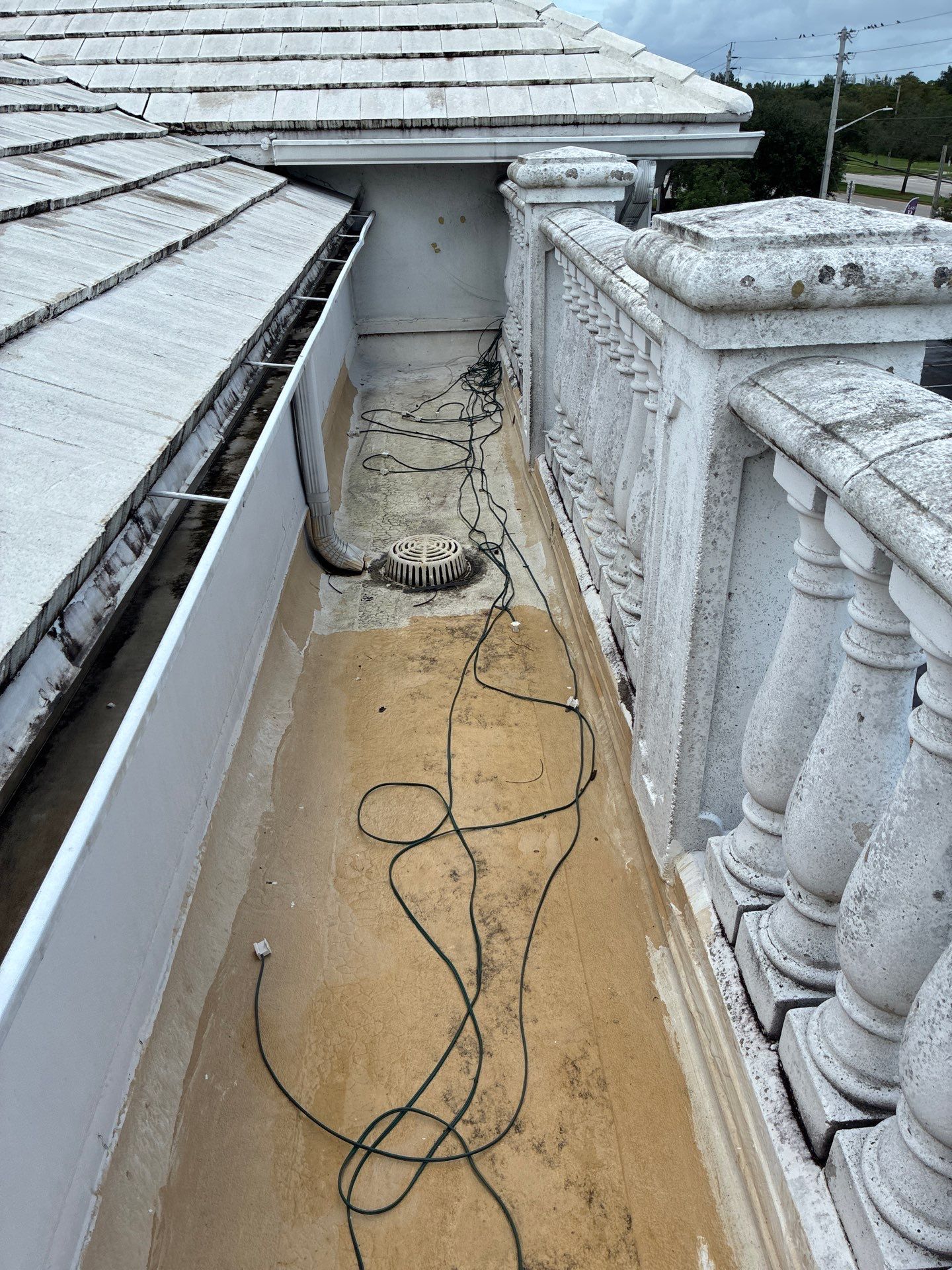 Pressure Washing Commercial Parkland by BKB Pressure Cleaning LLC