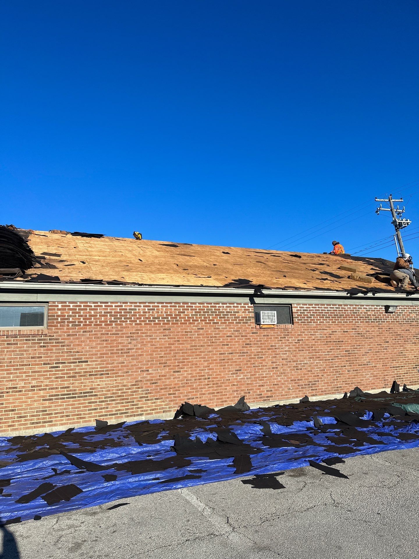 Residential Roofing Installation using GAF Timberline HDZ Charcoal by Nitro Roofing and Construction