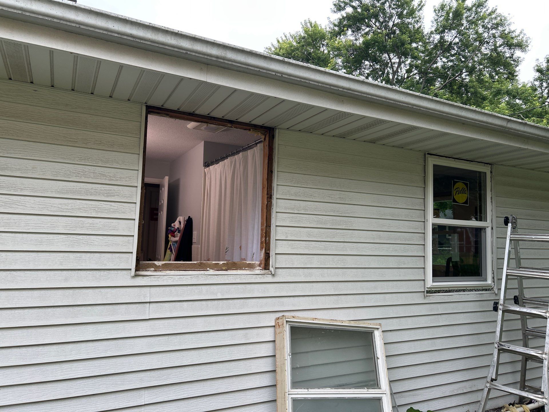 Pella 250 Series Window Replacement by United Windows and Siding LLC