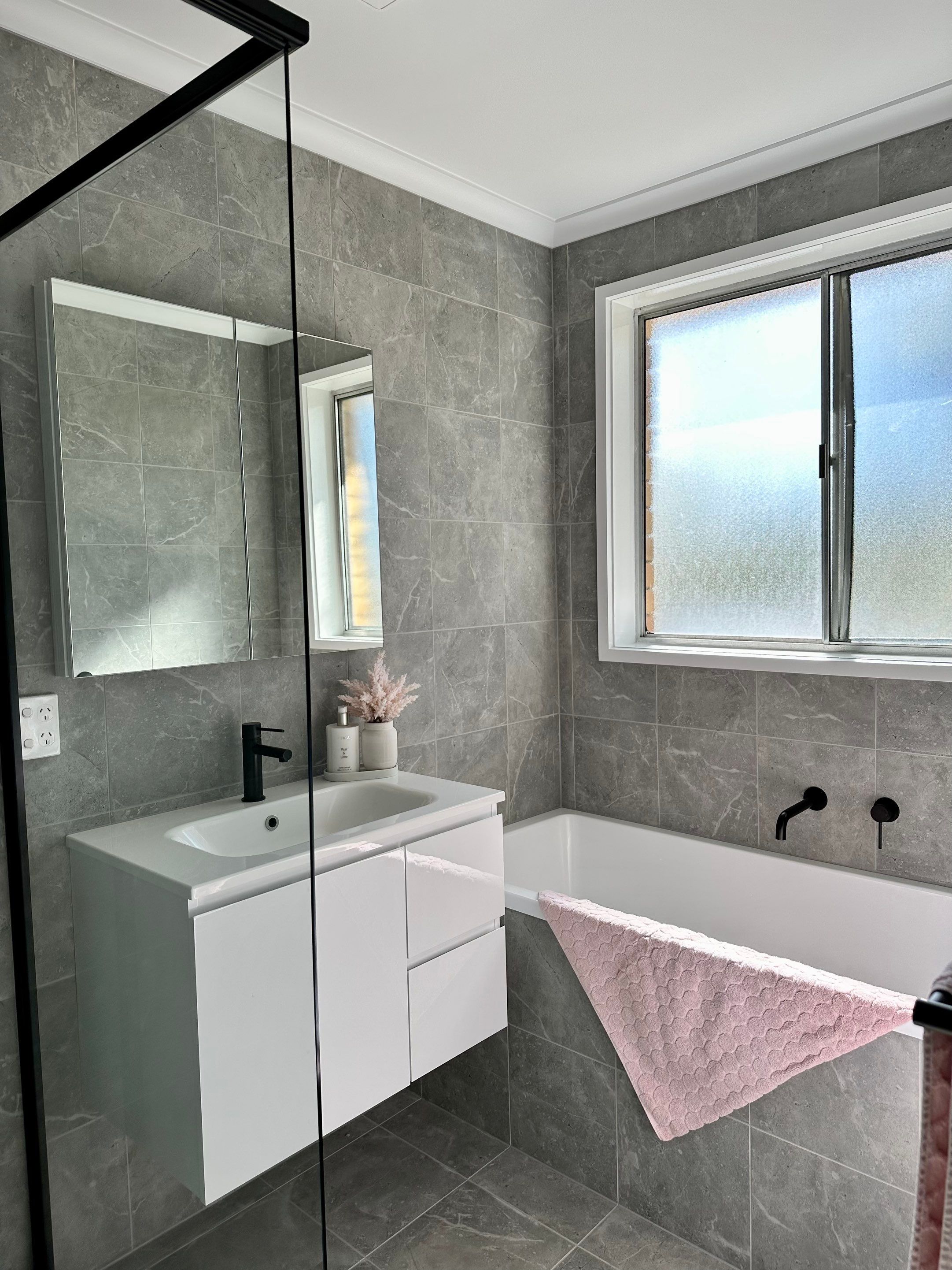 Bathroom & Toilet Renovation by Re-seal Bathrooms