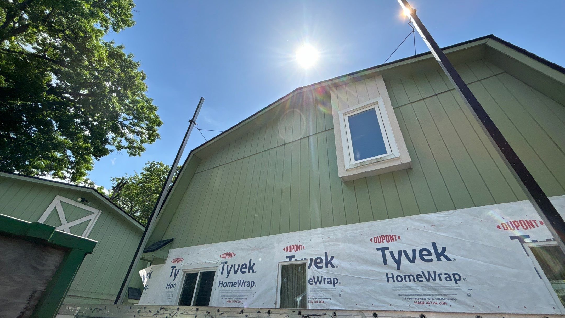 Siding Replacement using Hardie Plank S8 1/4" by 180 Contractors