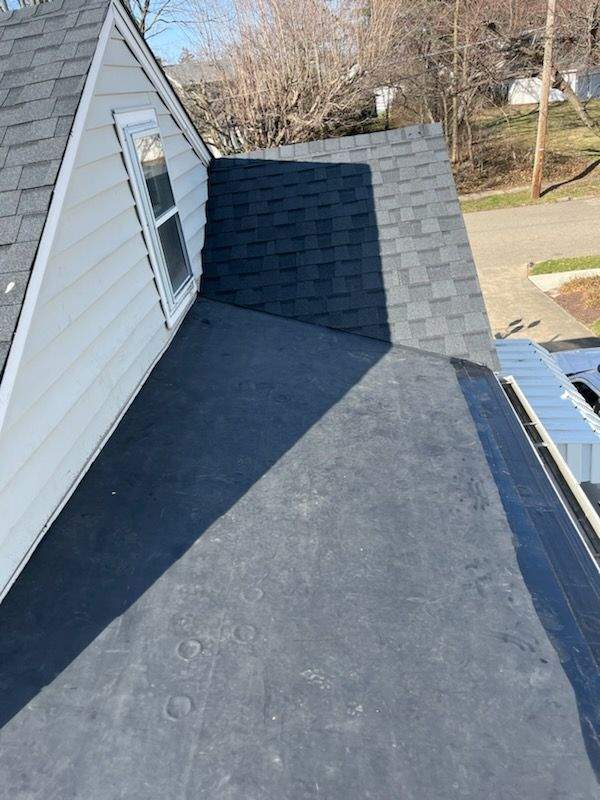 Rochelle Bumgarner by Silver Leaf Contracting 