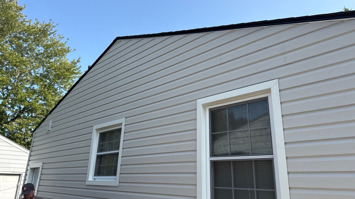 Siding Replacement using Alside D5" Platinum Grey by 180 Contractors