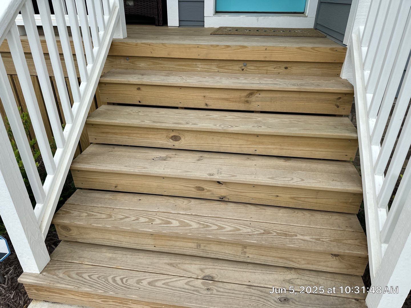 Wood Deck using Wood Sealant by DuraSeal