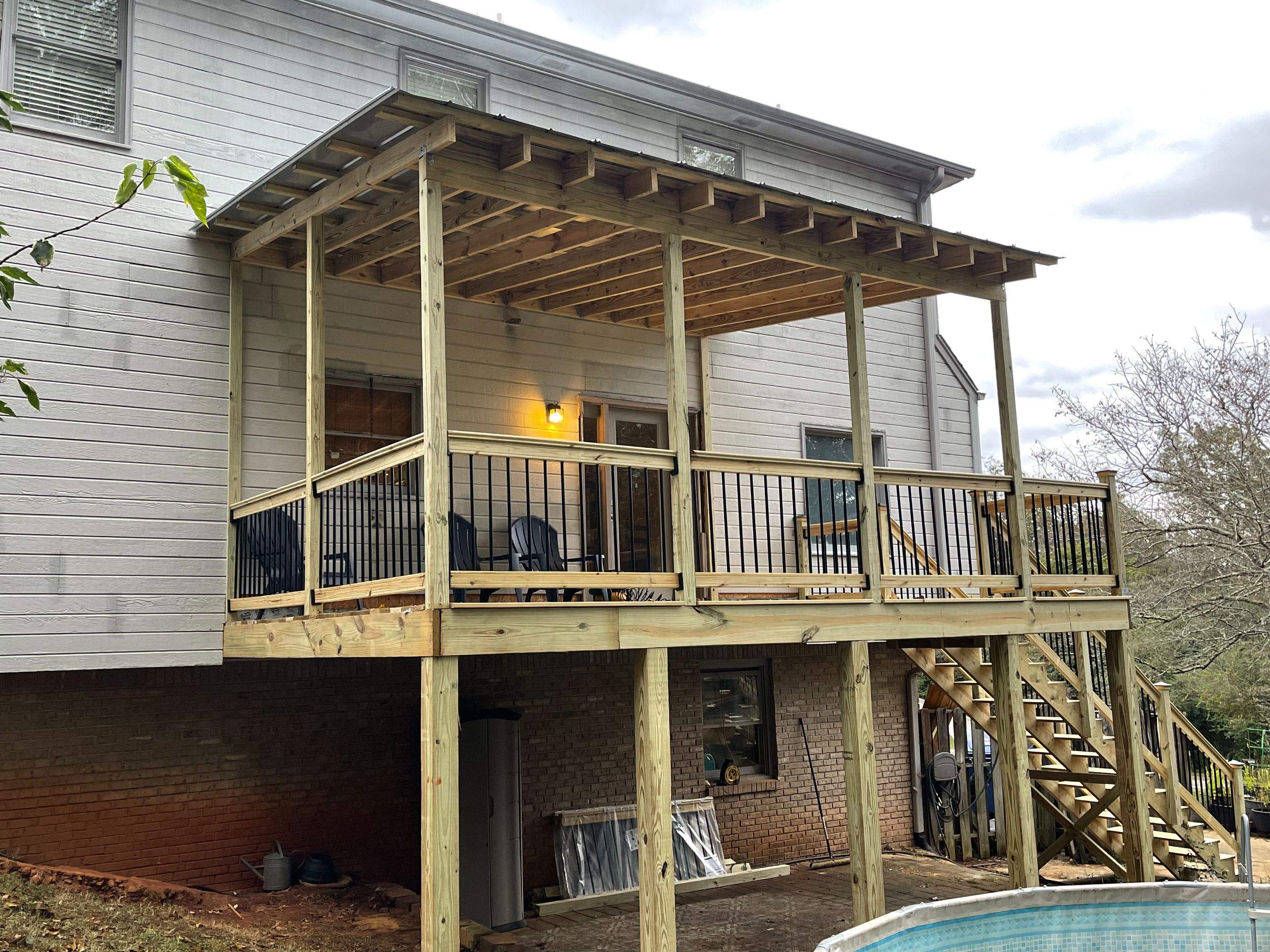 Balmoral Estates Screened Deck  by Pillar and Pine
