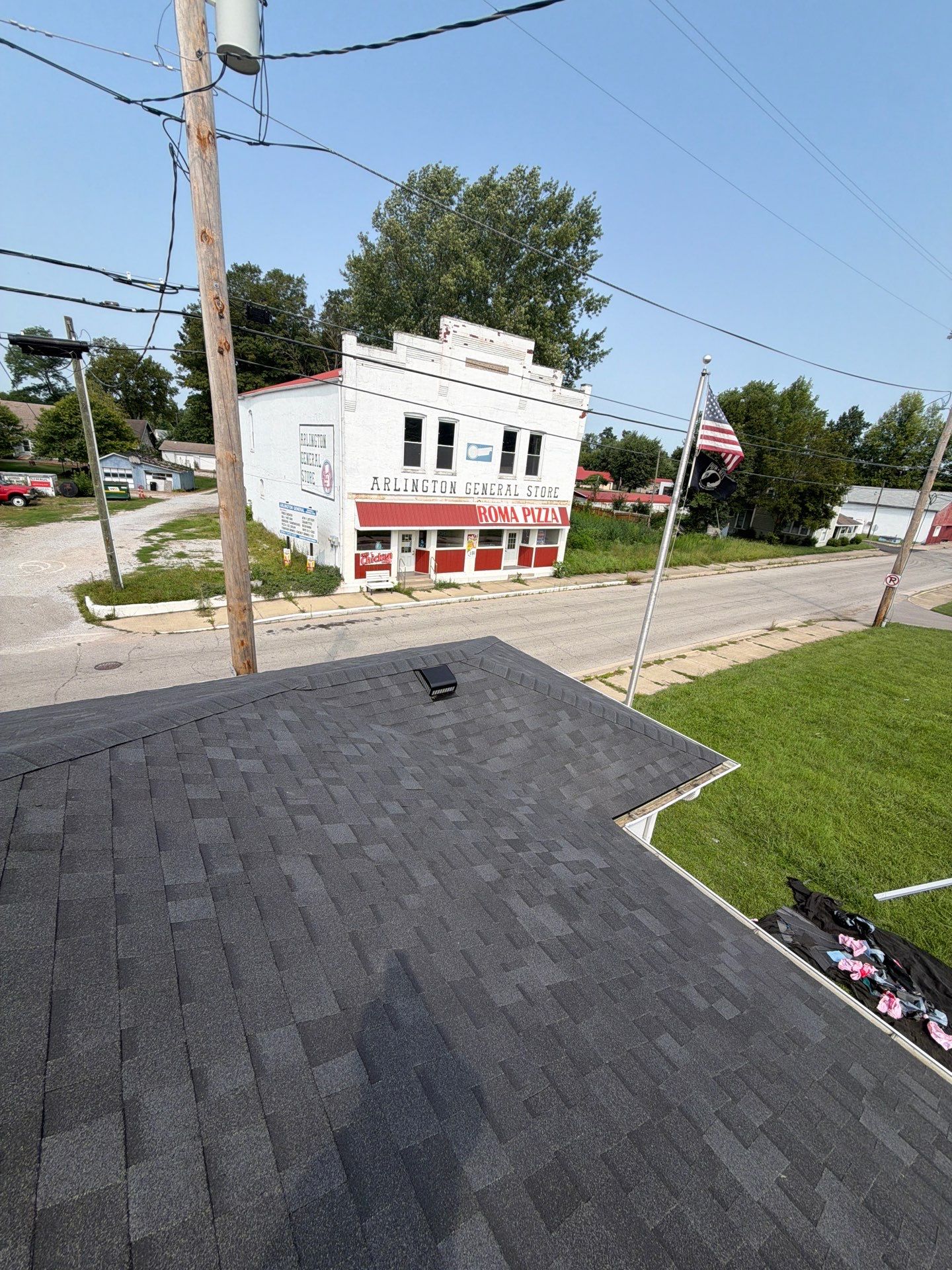 Owens Corning Oakridge - Onyx Black by Hoel Roofing & Remodeling