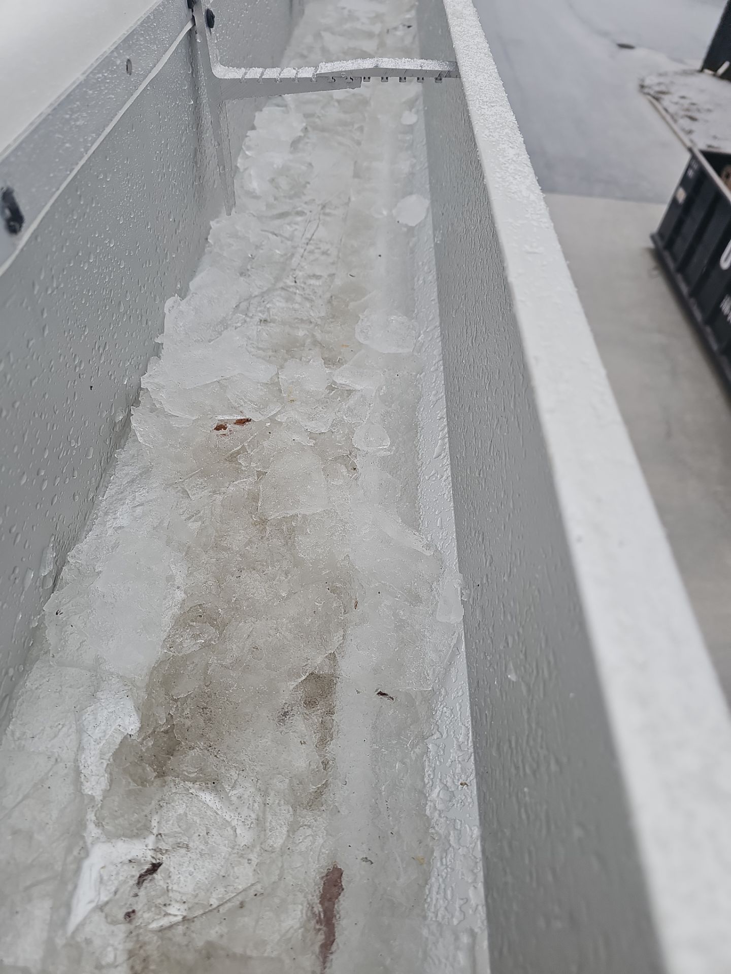 Commercial Roofing Installation using Insulated roof and wall panels by Nitro Roofing and Construction