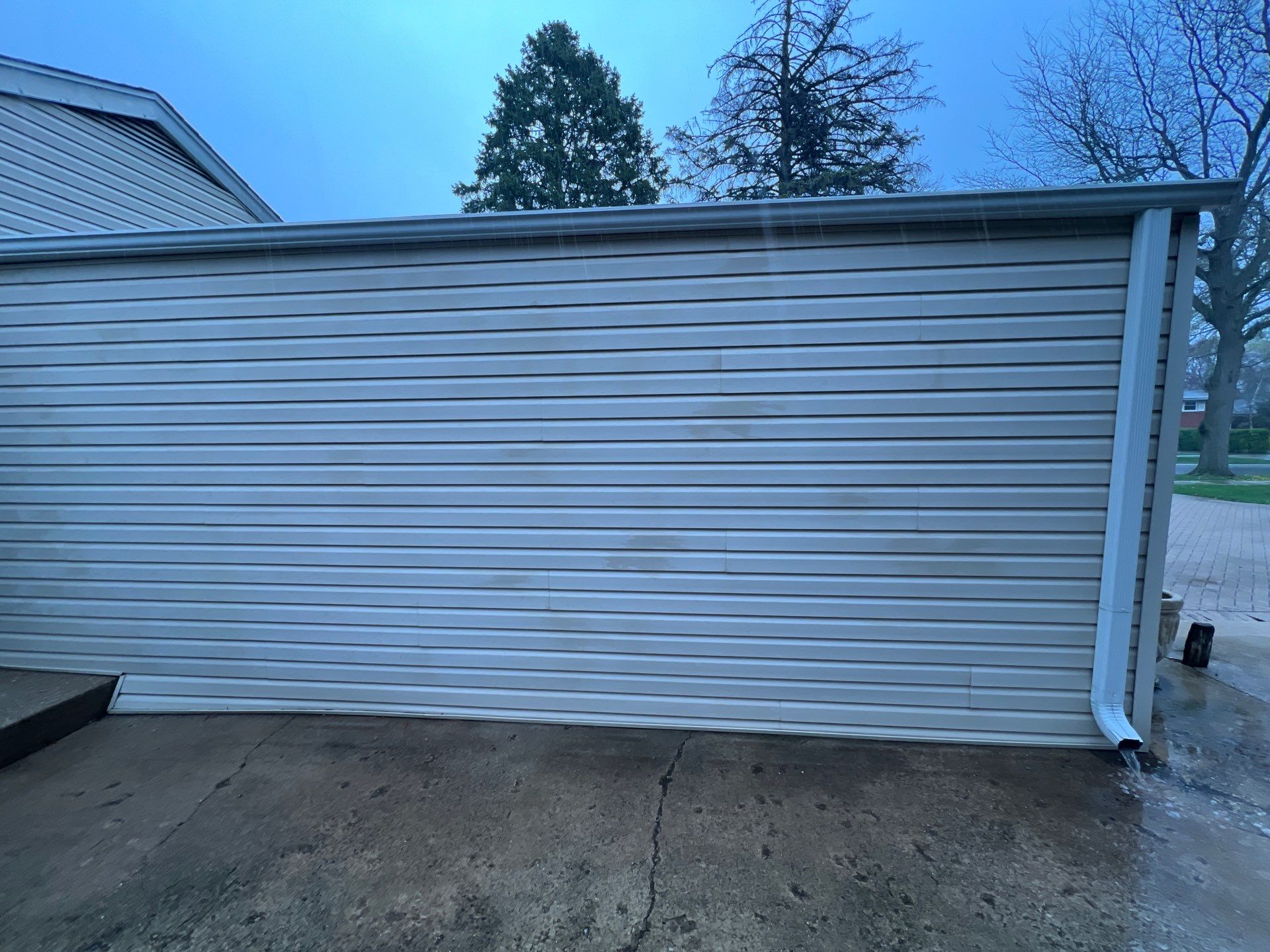 Housewashing  using Algaecide, soft wash soap by Northern Power Washing LLC.