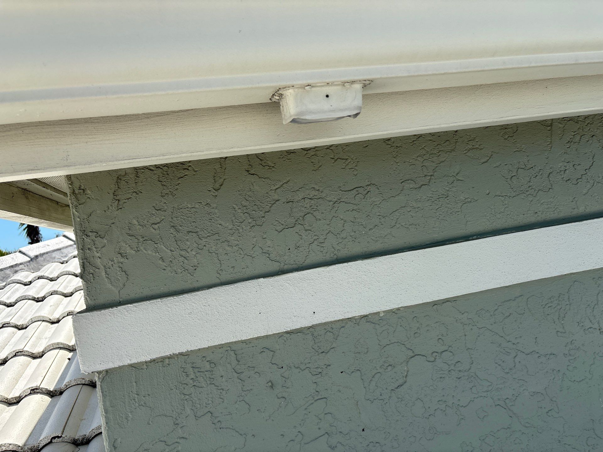Splash Guard Gutters for Coastal Homes in Longboat Key FL by Gutter Professors