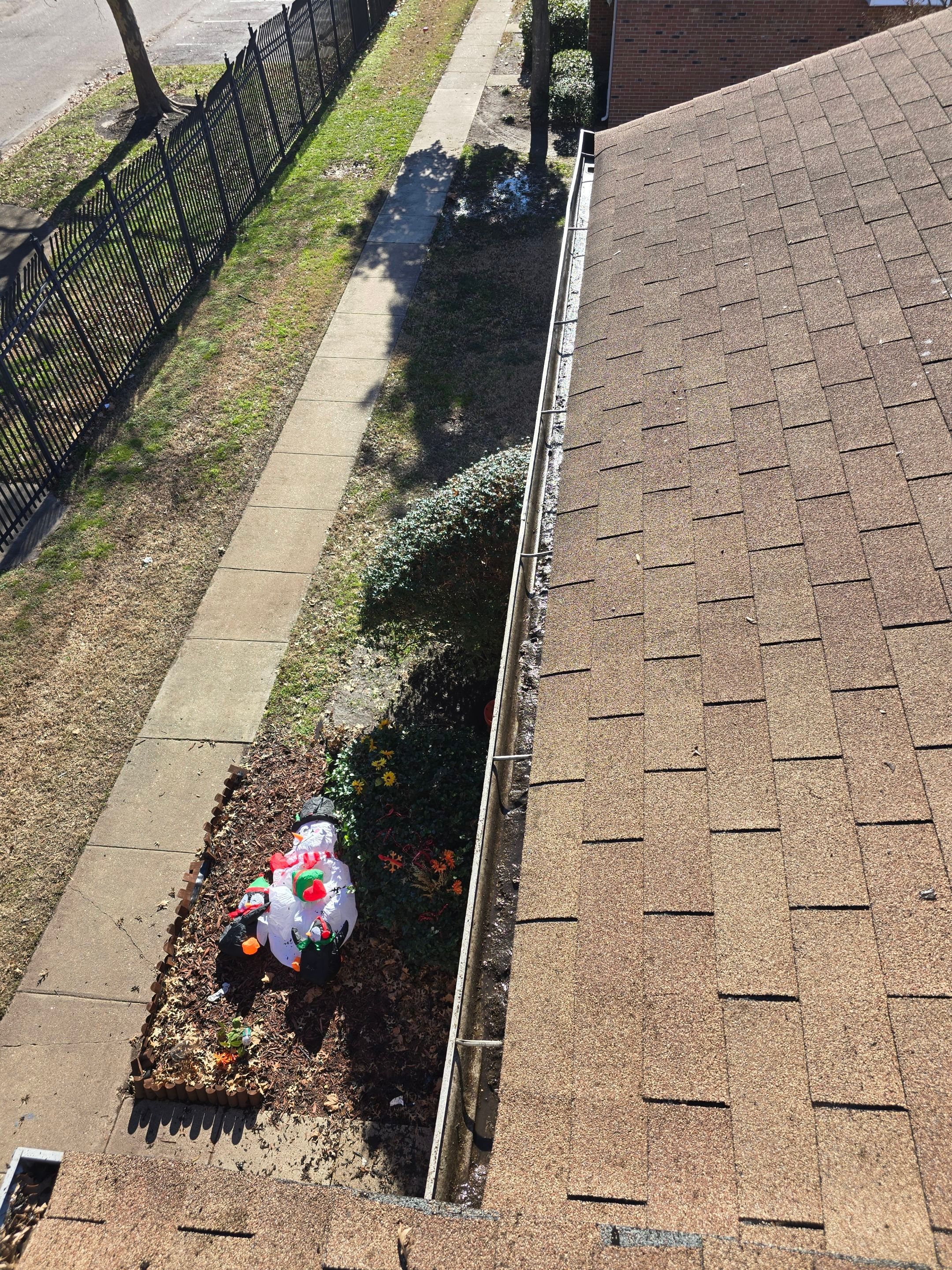 Commercial gutter cleaning Newport News & Hampton, VA after photo with clean gutters