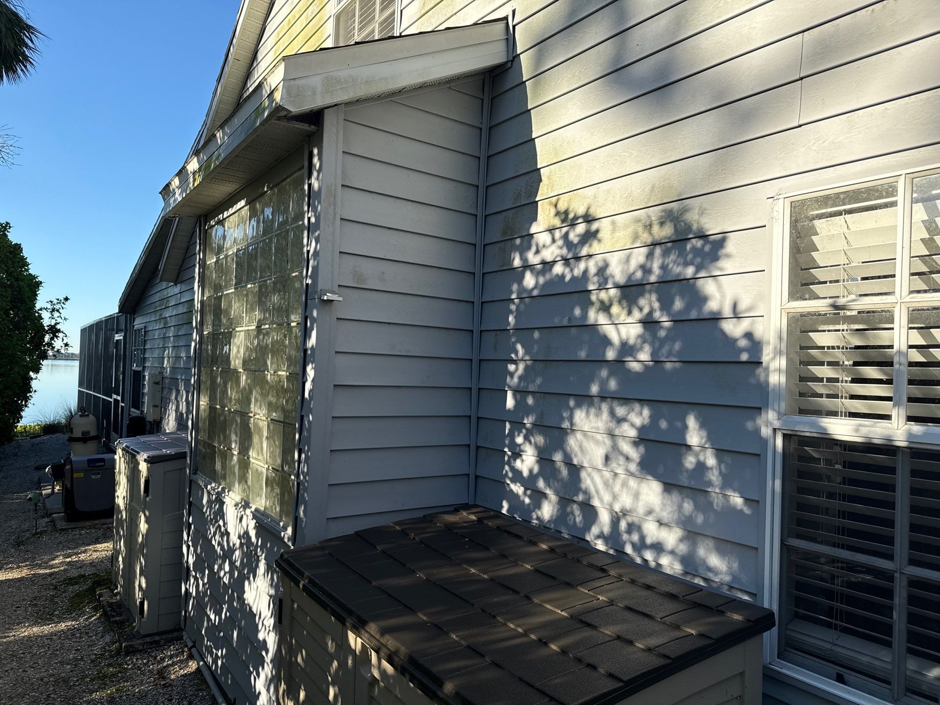 🏡 From Green to Clean! 🌊 Epic House & Pool Cage Cleaning on the Manatee River | Ellenton, FL 💦 by Sunshine AquaWash