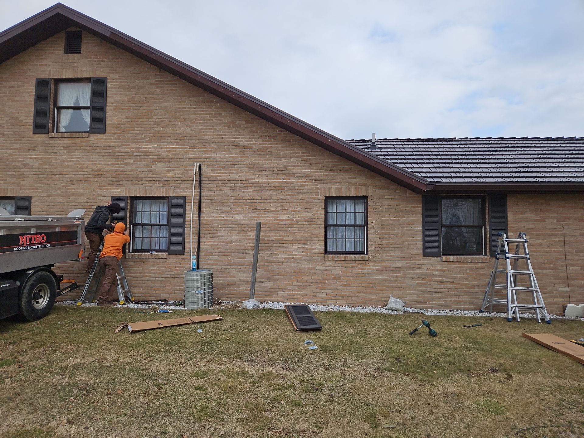 Residential Roofing Installation using Great American Shake - Mustang Brown by Nitro Roofing and Construction